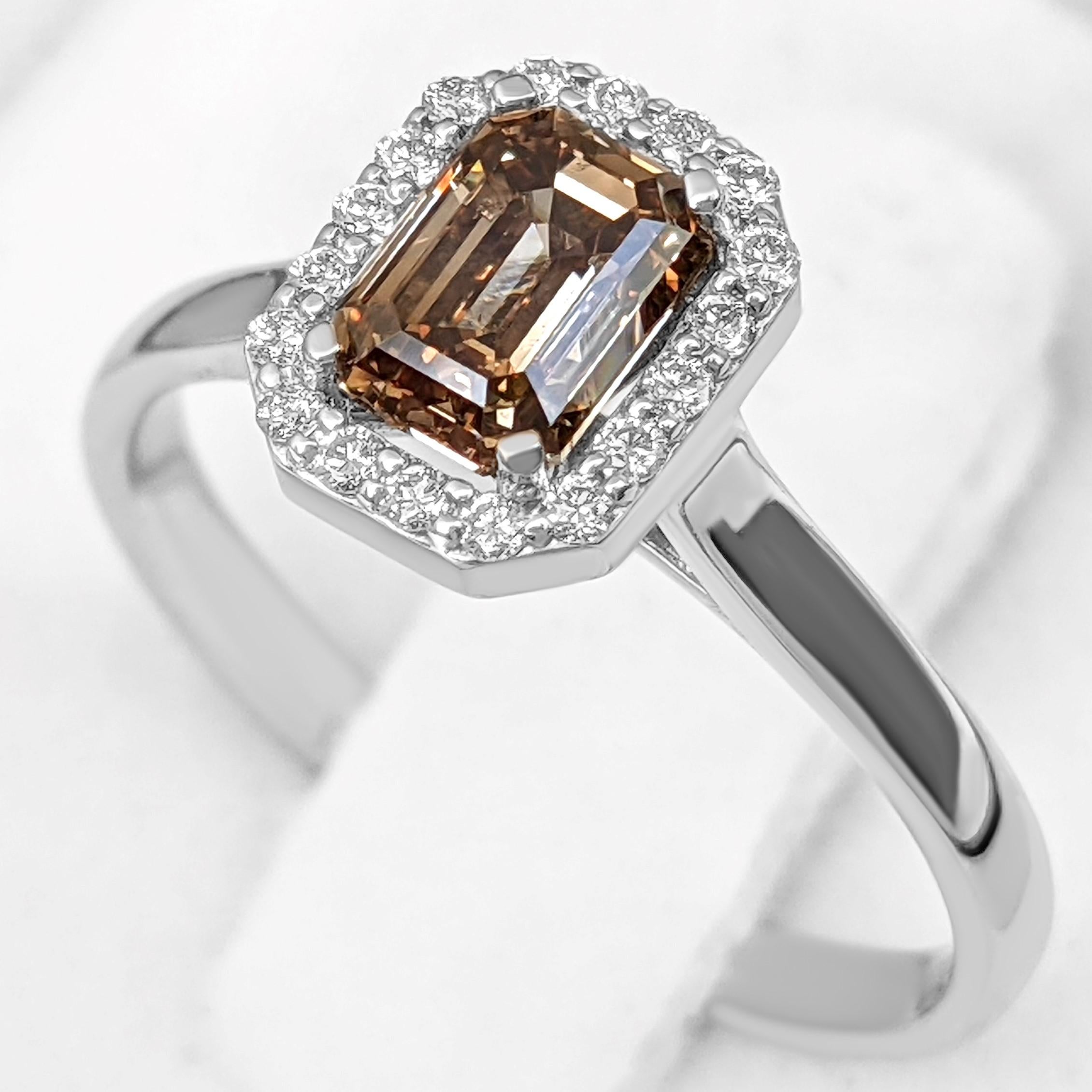 Emerald Cut NO RESERVE - 1.17 Cttw Fancy Diamond Halo, 14 Karat White Gold Ring