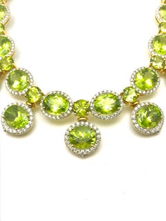 117.19 Carat Oval Peridot and 5.00 Carat Round Brilliant Diamonds Bib Necklace