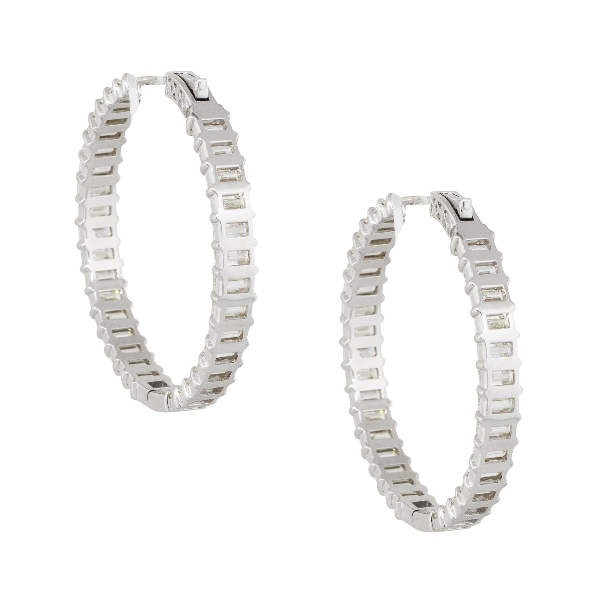 11.75 Carat Baguette Diamond Inside Out Hoops 14 Karat en stock en vente 3