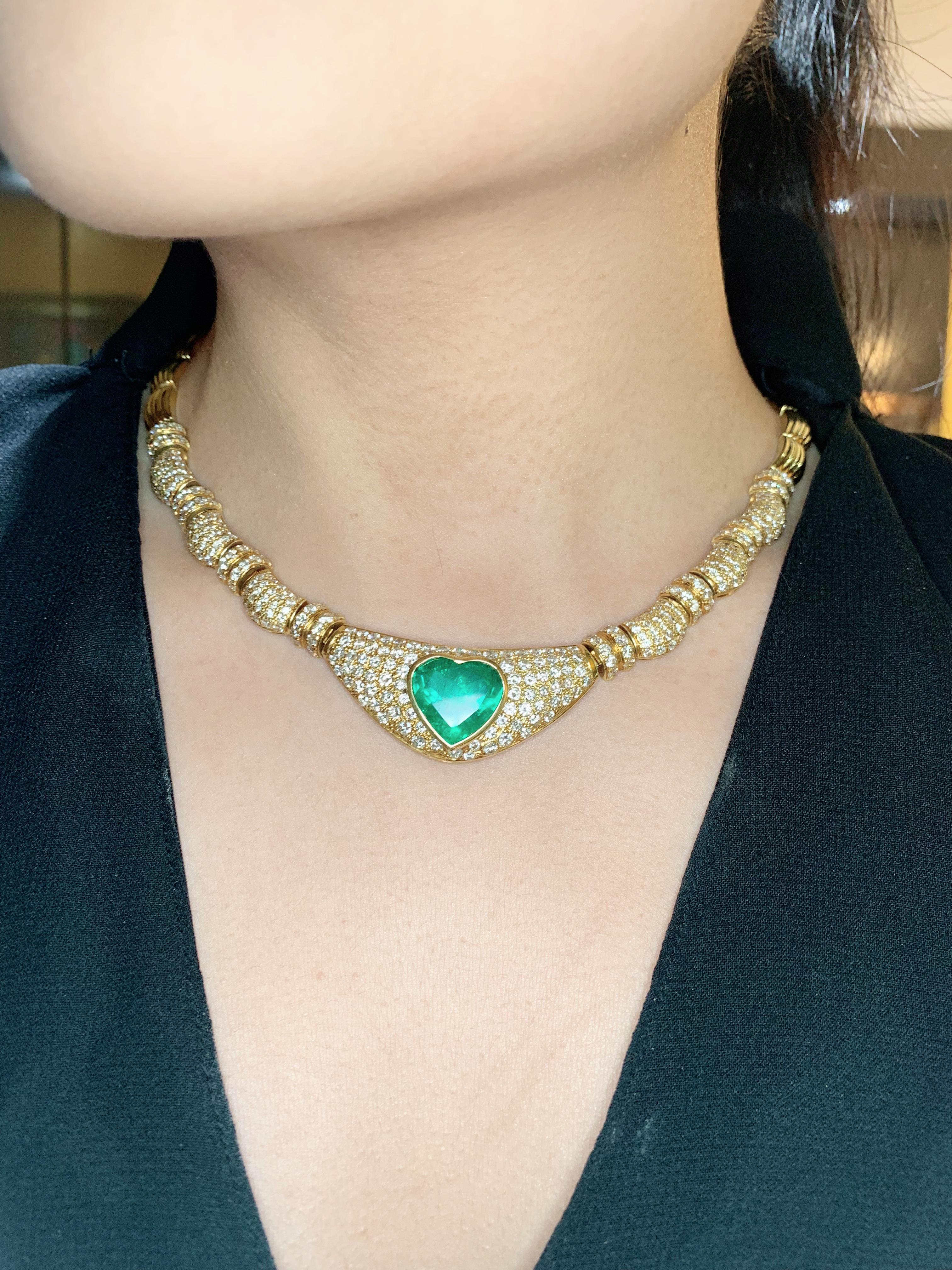 Retro 11.75 Carat Heart-Shaped Emerald and Diamond Necklace