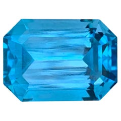 11.75 Carat Natural Loose Swiss Blue Topaz Emerald Shape Gemstone From Brazil