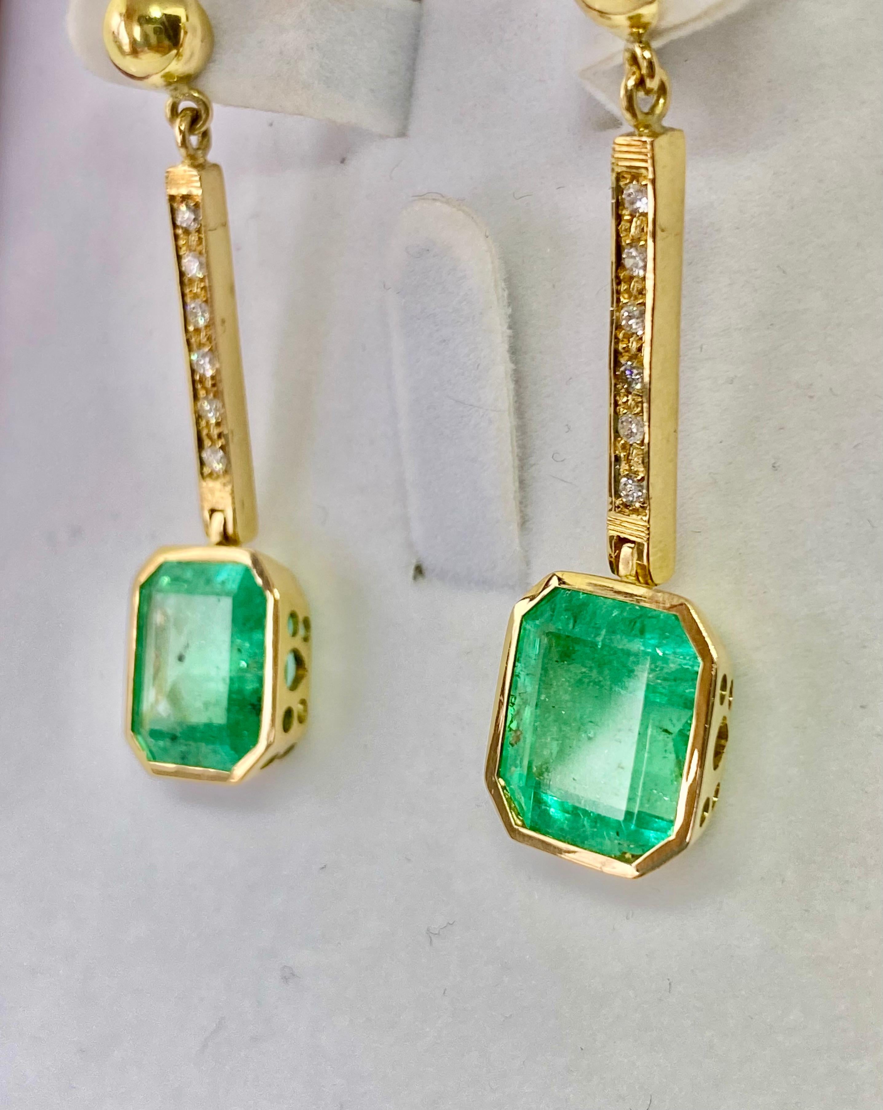 11,75 Karat quadratische kolumbianische Smaragd- und Diamanttropfen-Ohrringe im Angebot 6