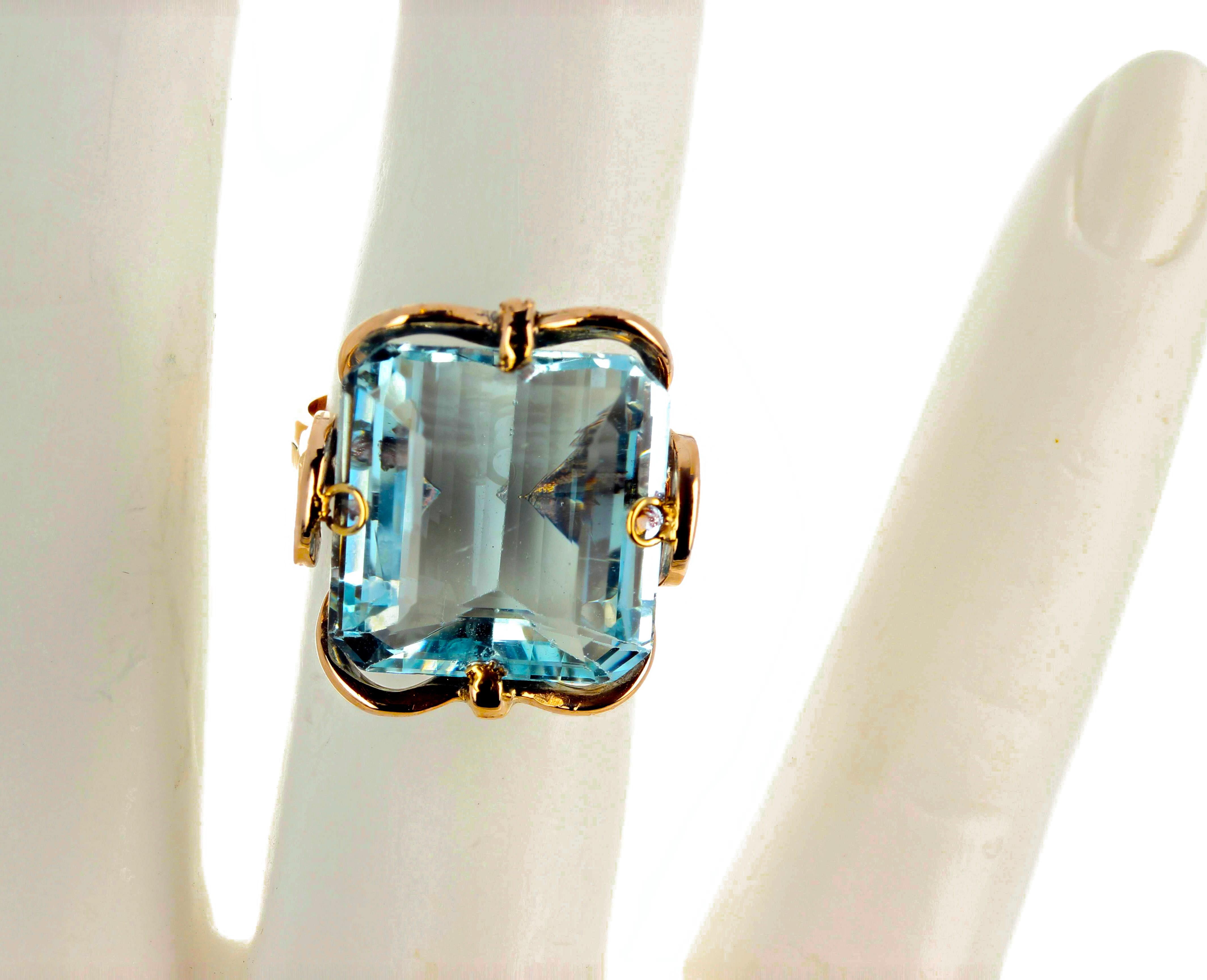 11.75 Carat Unique Aquamarine Gold Ring In New Condition In Raleigh, NC