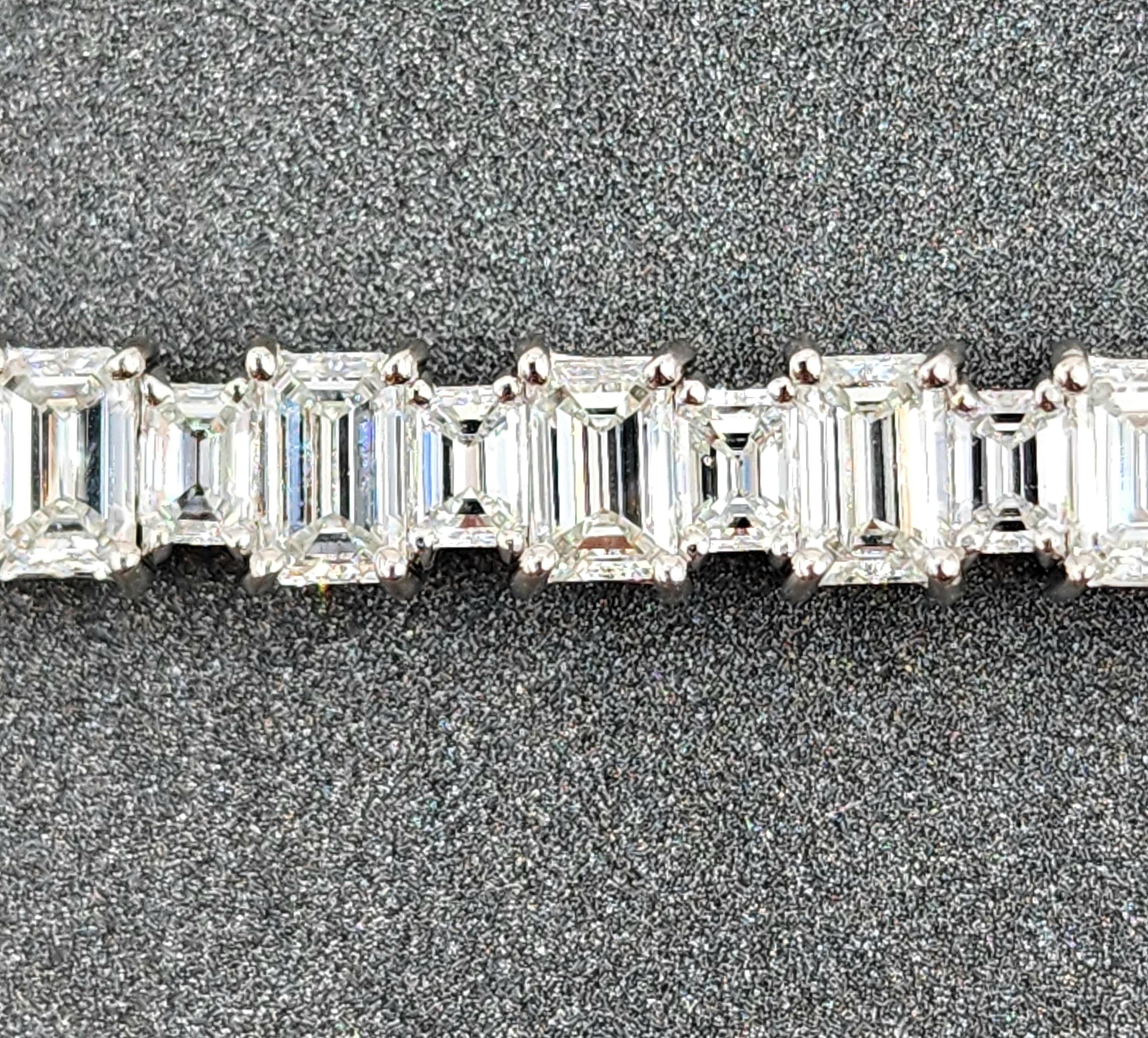 Pulsera talla esmeralda y baguette 11,75 ct Corte esmeralda en venta