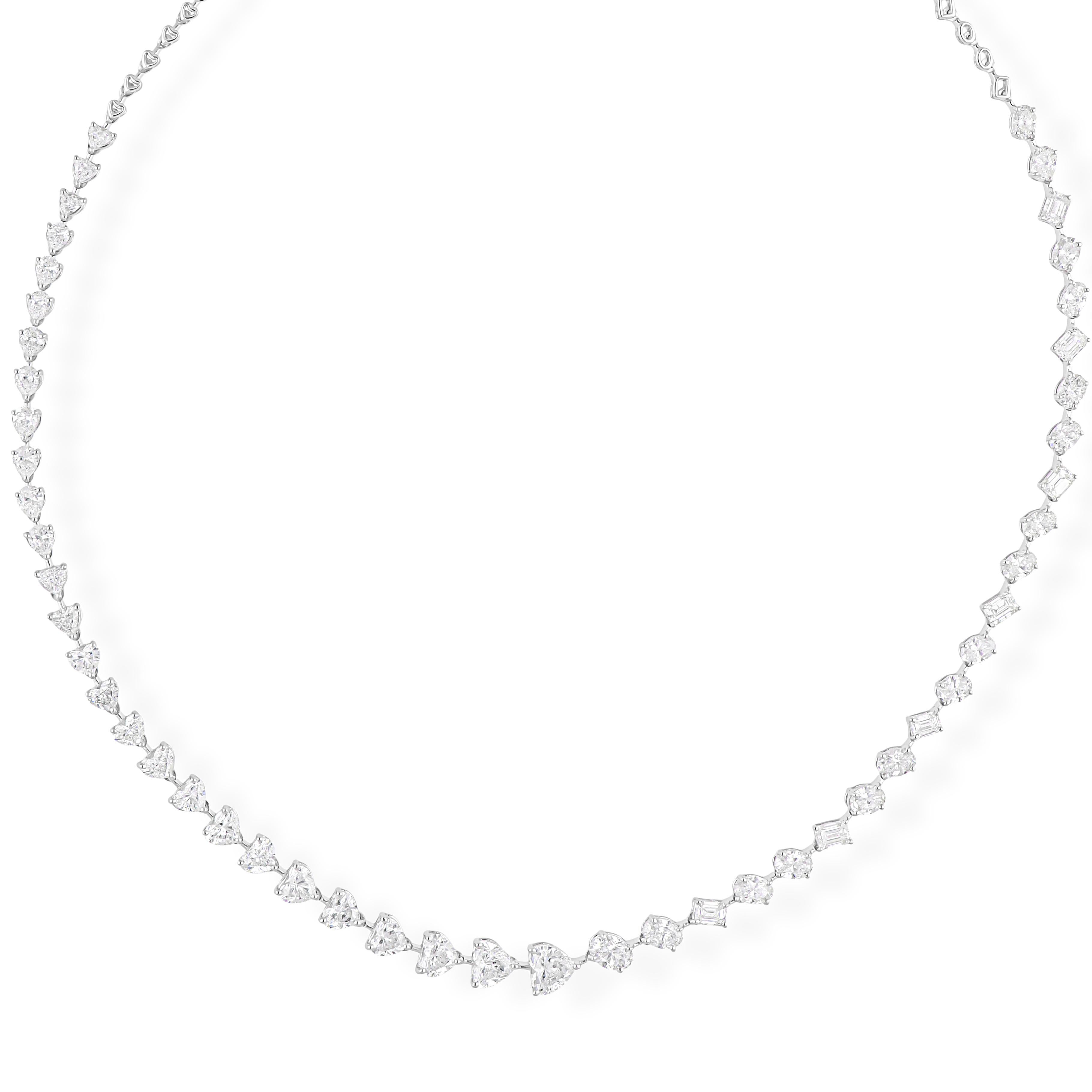 Modern 11.79 Carat SI/H Heart Oval Emerald Cut Diamond Necklace 18 Karat White Gold For Sale