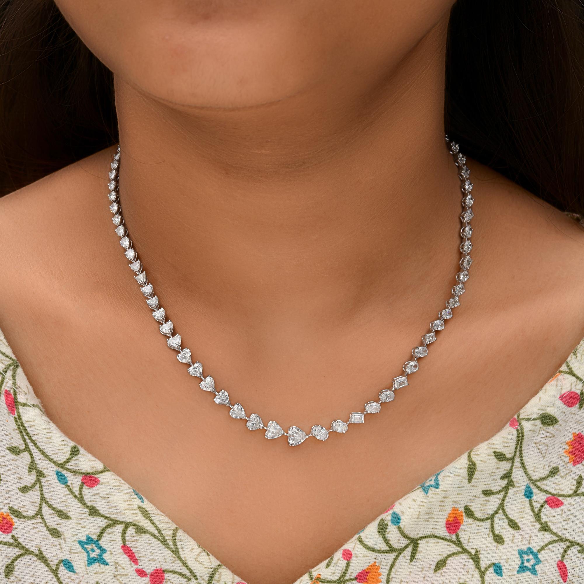 11.79 Carat SI/H Heart Oval Emerald Cut Diamond Necklace 18 Karat White Gold For Sale 1