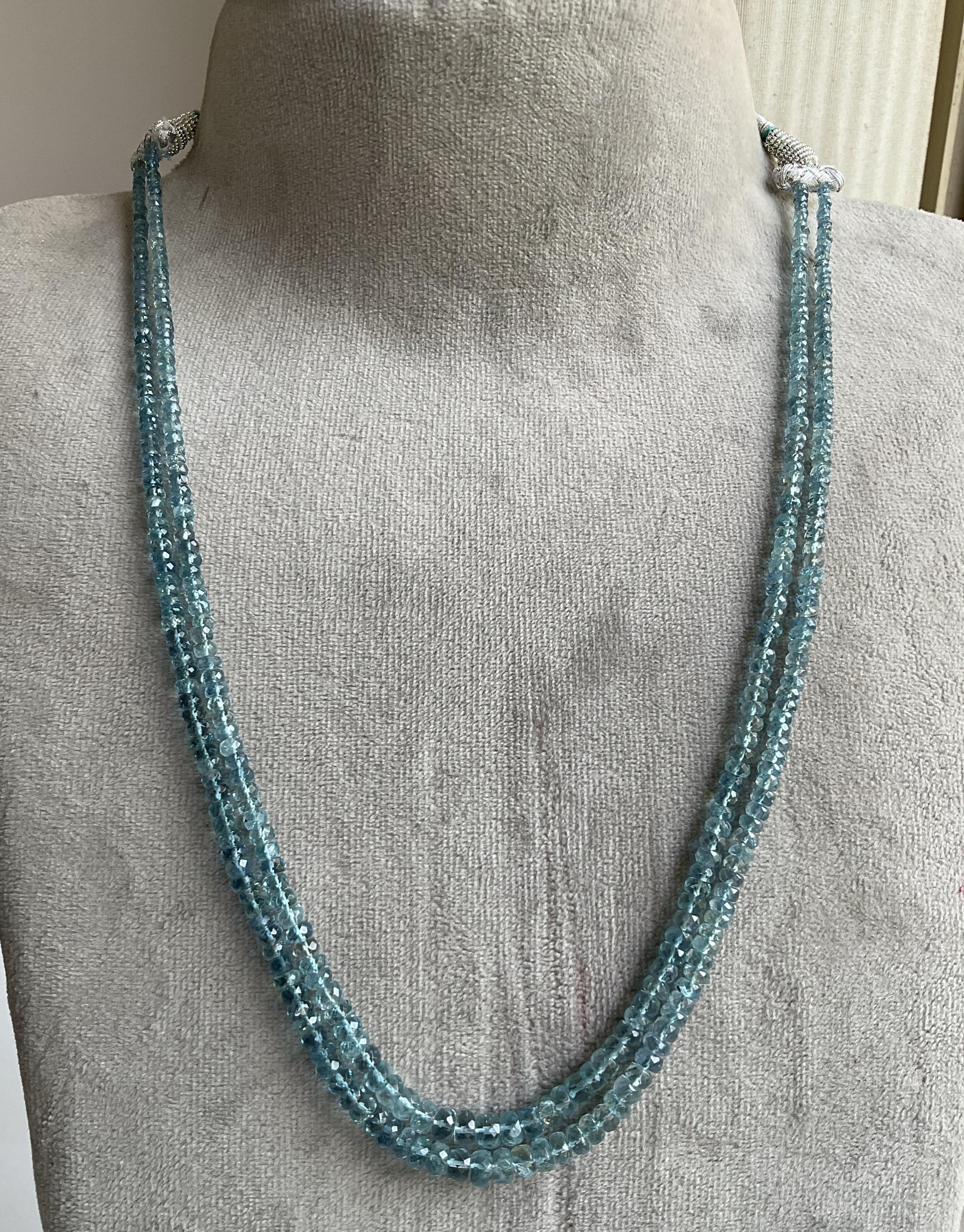 117,90 Karat Aquamarin Perlenkette 2 Strang Facettierte Perlen gute Qualität Edelstein im Angebot 2