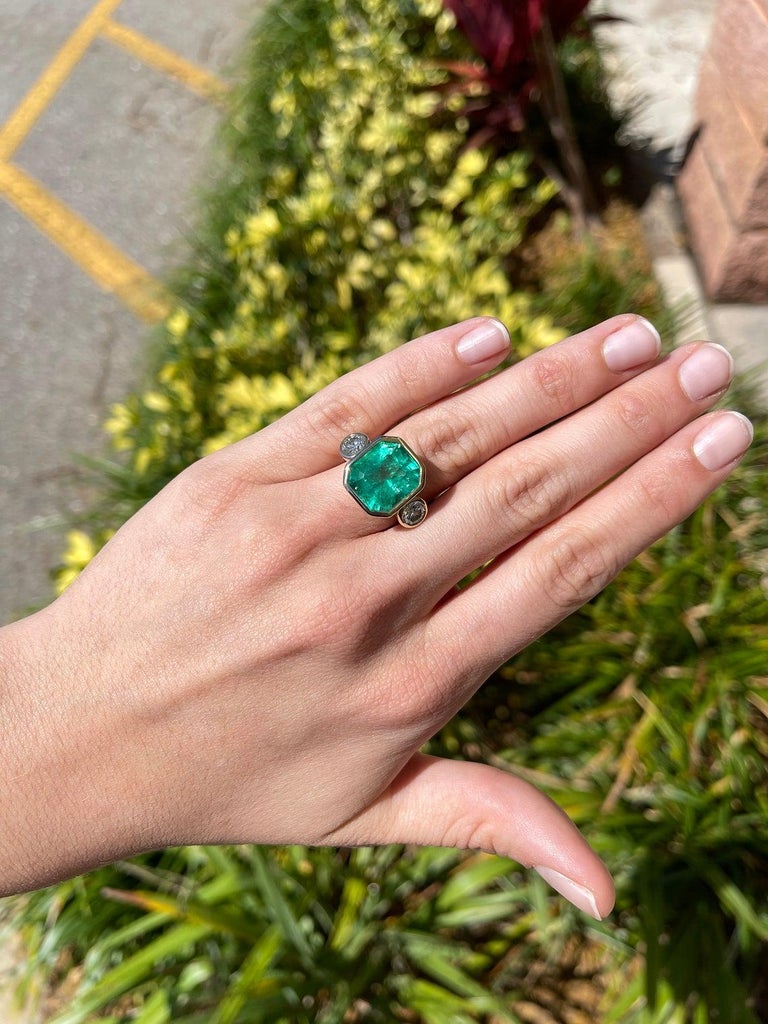 11.79tcw 18K Three Stone Colombian Emerald Cut & Round Diamond Engagement Ring 3