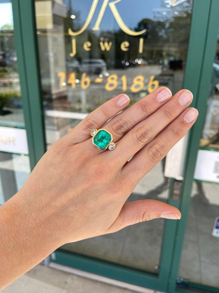 11.79tcw 18K Three Stone Colombian Emerald Cut & Round Diamond Engagement Ring 4
