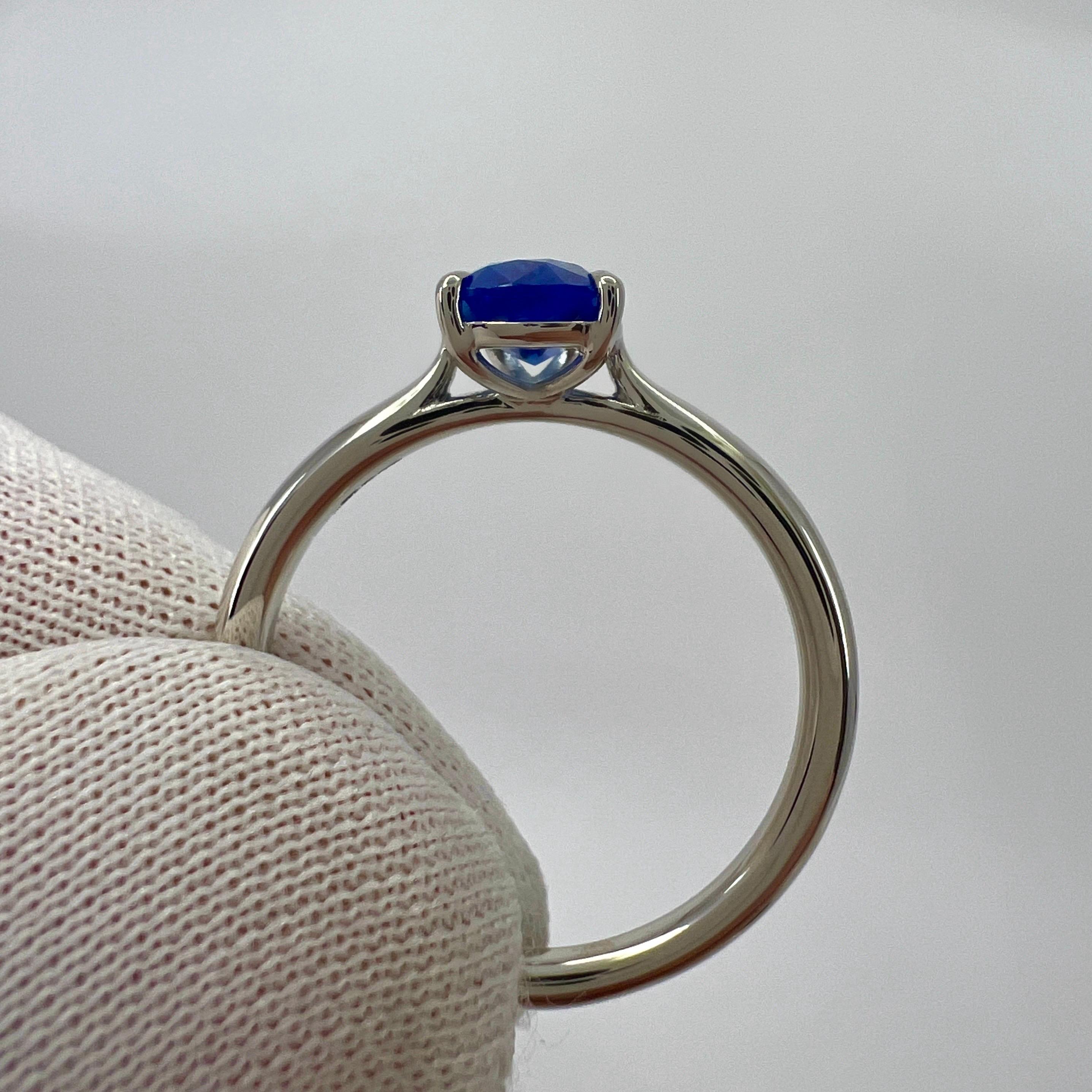 Women's or Men's 1.17ct Cornflower Blue Sapphire Pear Teardrop Cut 18k White Gold Solitaire Ring For Sale