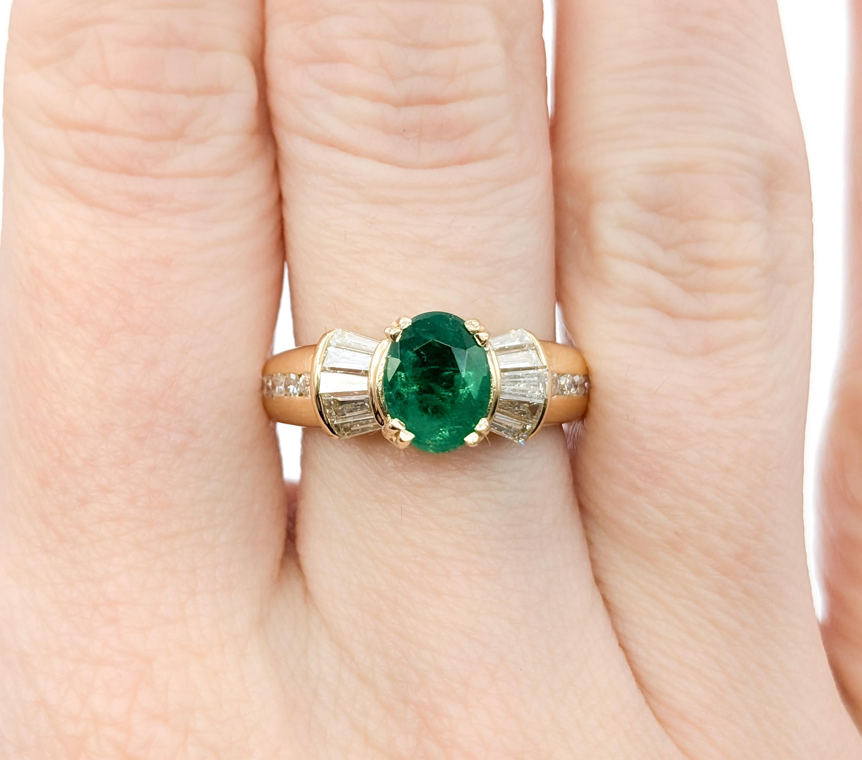 1,17 Karat Smaragd & Diamant Mode-Ring aus Gelbgold im Zustand „Hervorragend“ im Angebot in Bloomington, MN