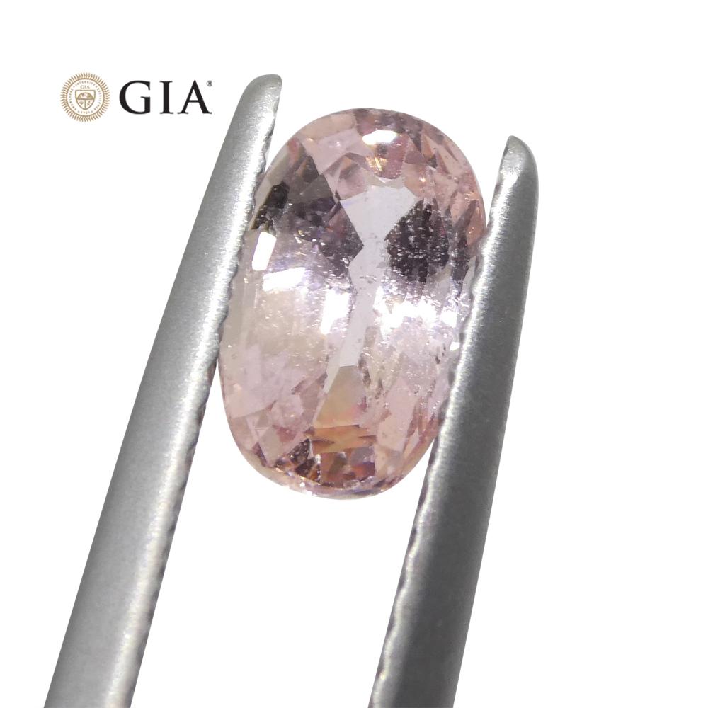 1.17ct Oval Orangy Pink Padparadscha Sapphire GIA Certified Madagascar Unheated In New Condition For Sale In Toronto, Ontario