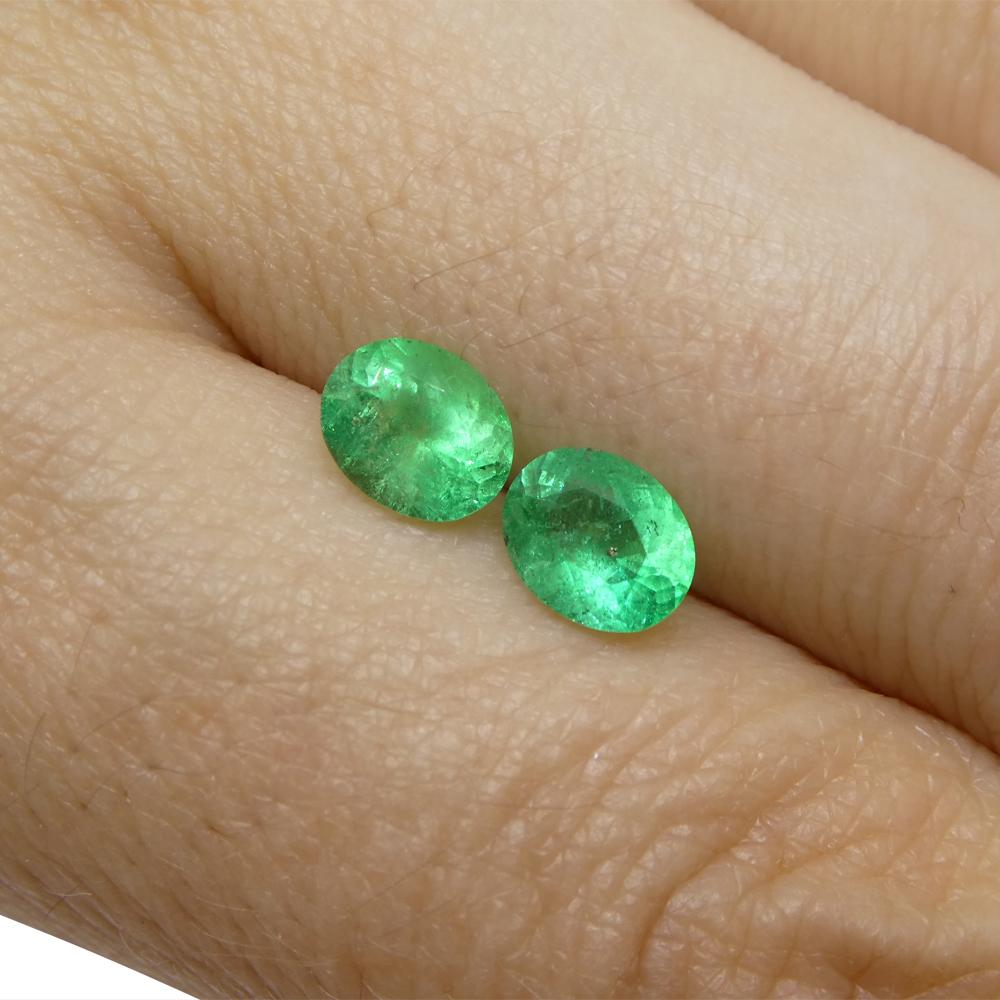 1.17ct Pair Oval Green Emerald from Colombia For Sale 2