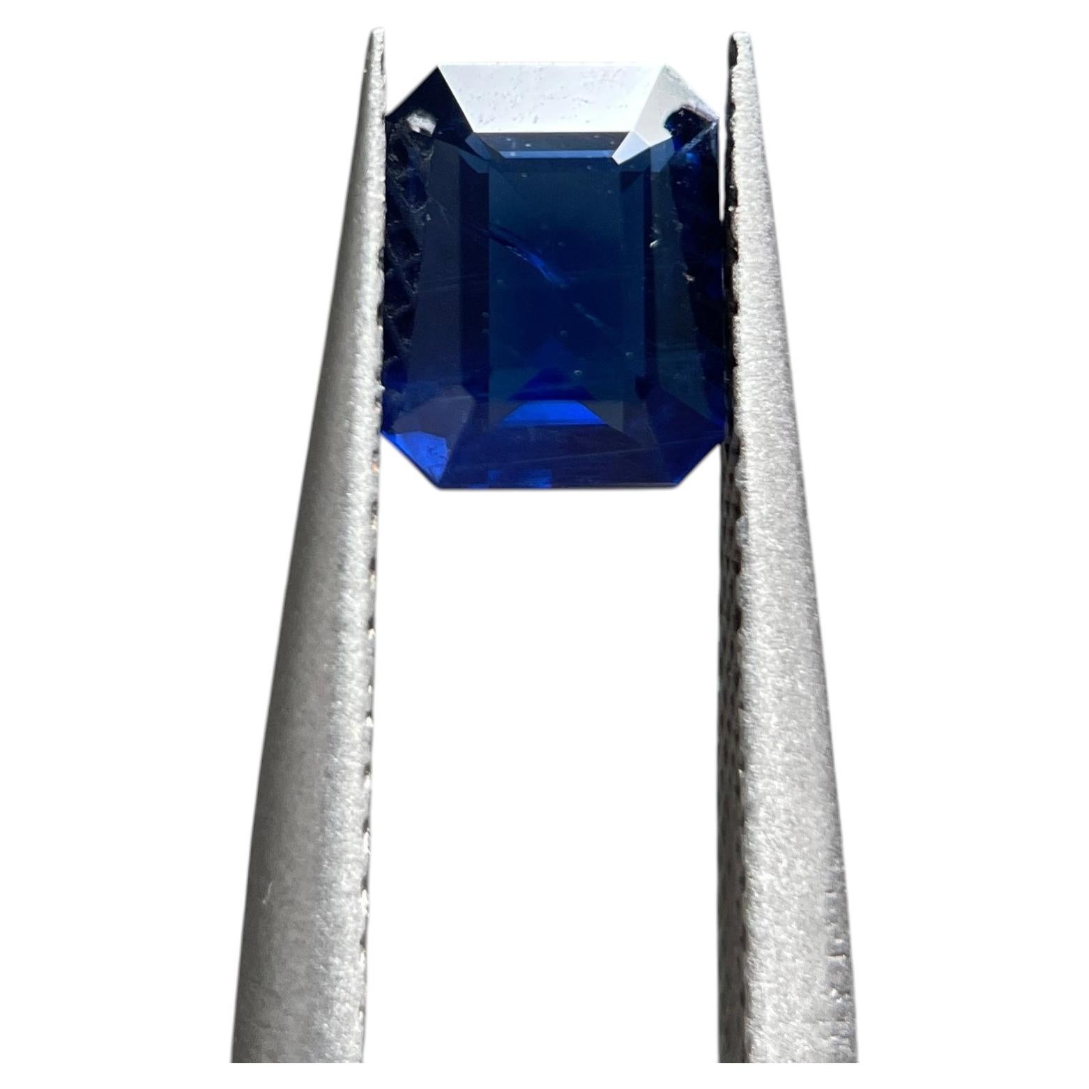 1.17ct Royal Blue Sapphire / Natural sapphire (6.75x5.34x2.97mm)