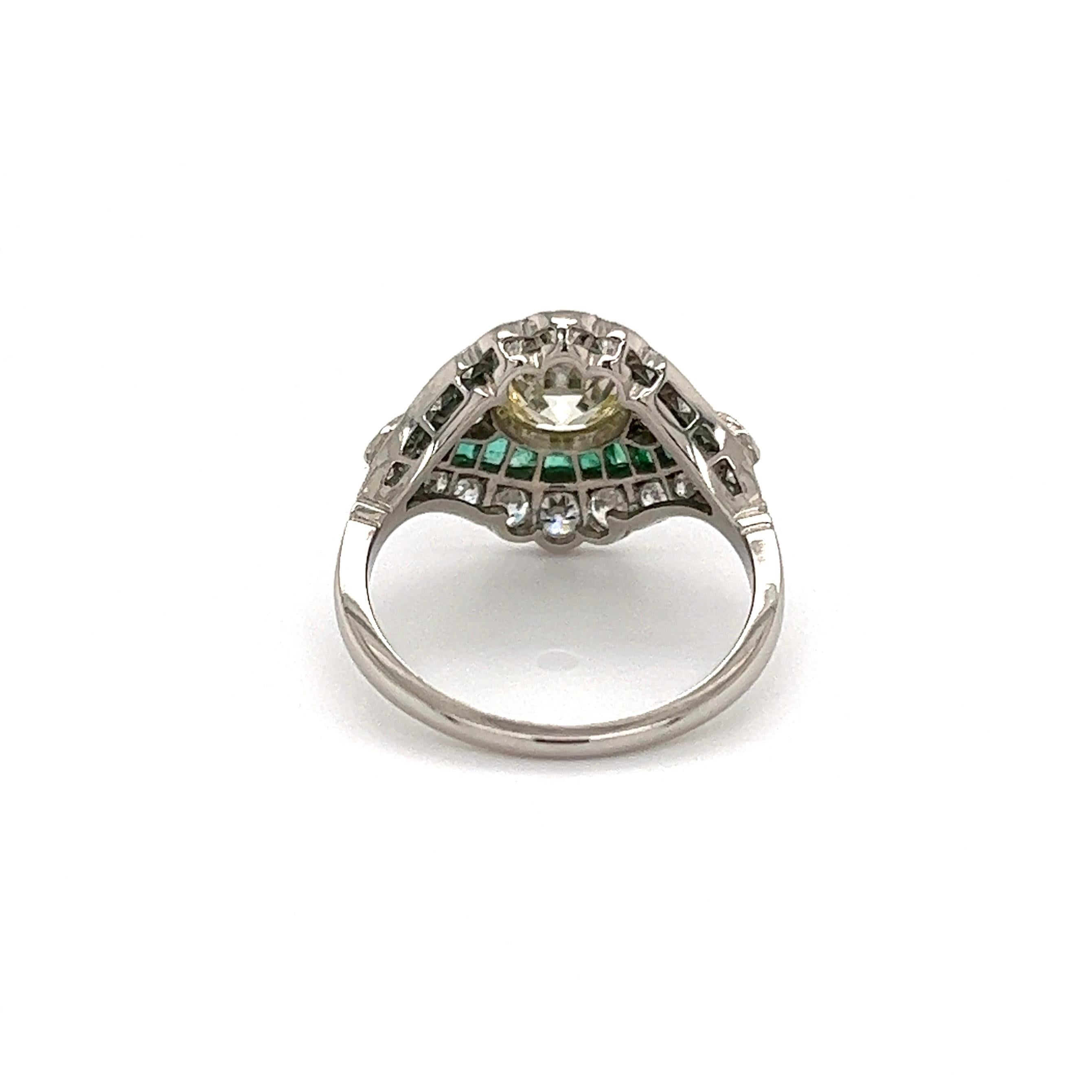 Mixed Cut 1.18 Carat Diamond and Emerald Platinum Deco Revival Ring Estate Fine Jewelry For Sale