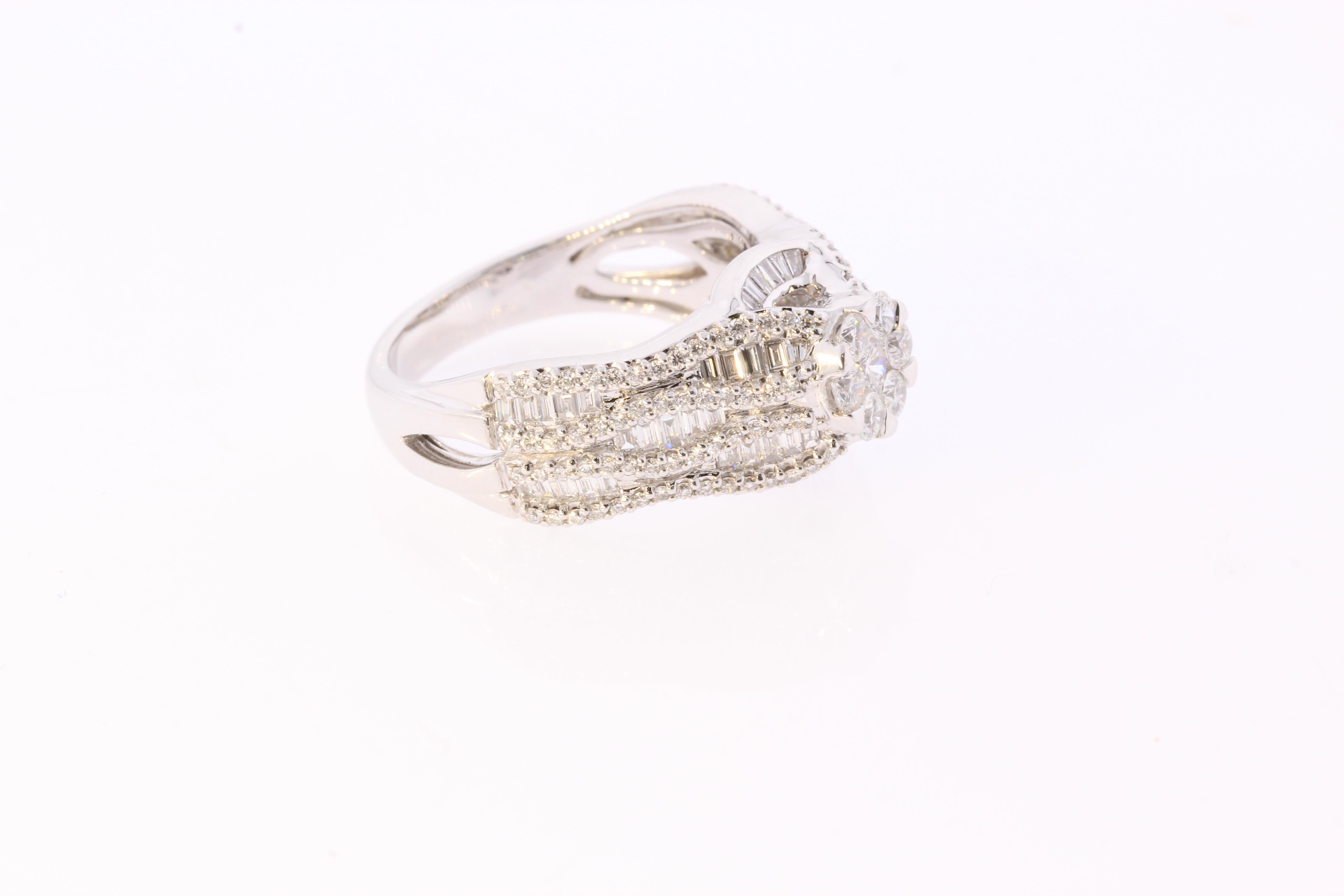 Round Cut 1.18 Carat Diamond Ring in 18 Karat Gold For Sale