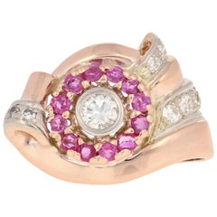 1.18 Carat Round Brilliant Diamond & Ruby Retro Ring, 14k Gold & Palladium Halo