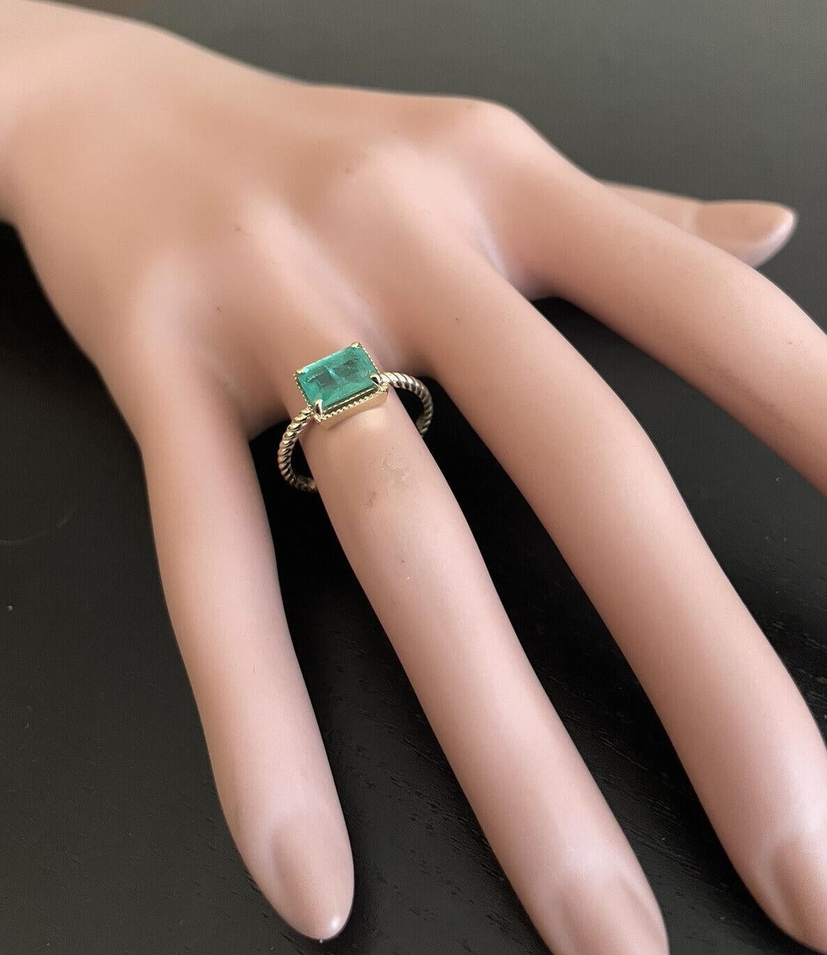 1.18 Carats Natural Emerald 14K Solid Yellow Gold Ring For Sale 2