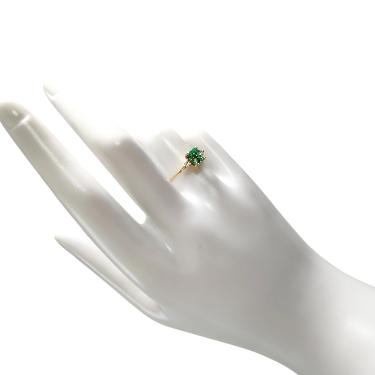 1.18 ct Natural Emerald Diamond Three-Stone Ring 18K Yellow Gold Gift for her For Sale 6