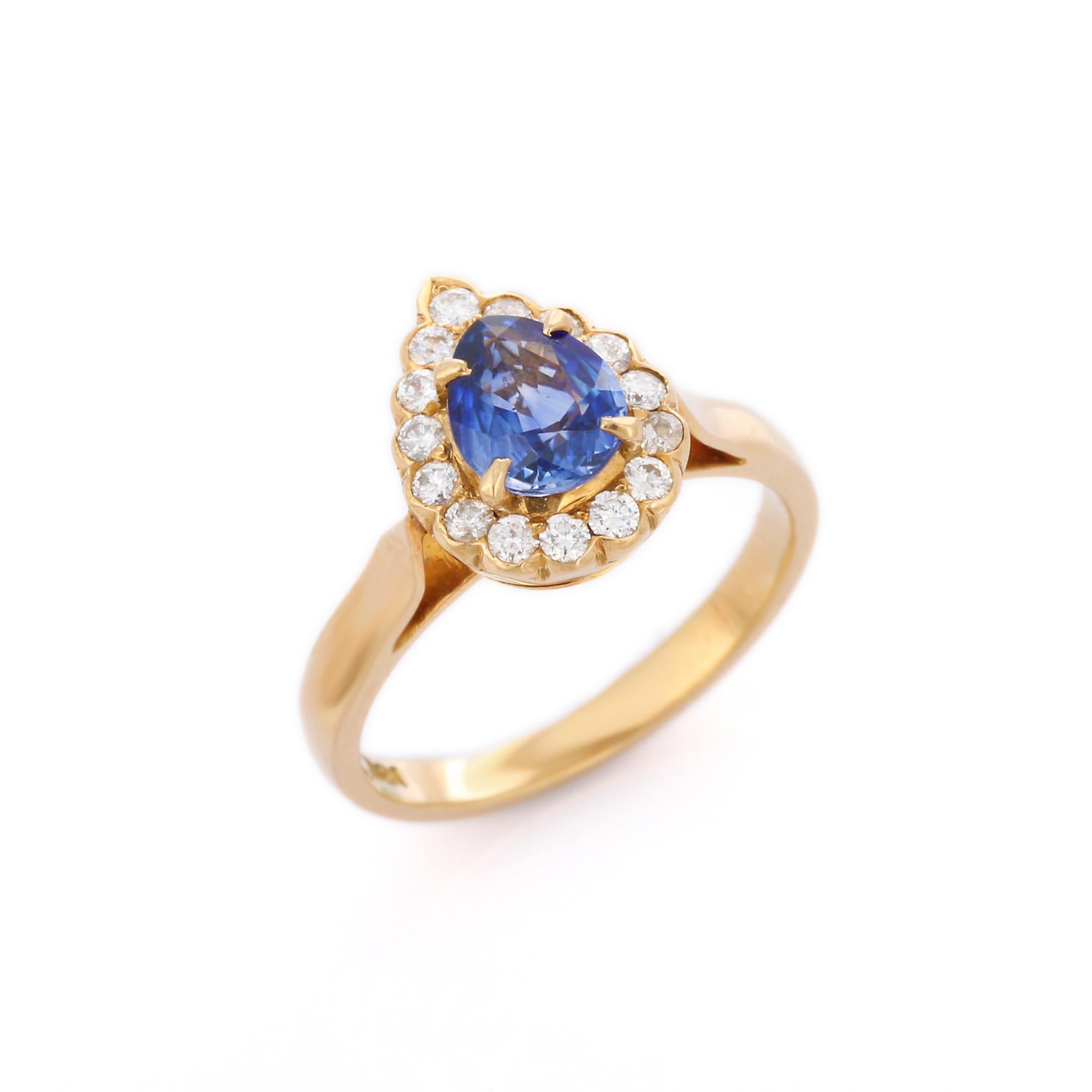 Im Angebot: Verlobungsring aus 18 Karat Gelbgold mit blauem Saphir im Birnenschliff und Diamanten () 5