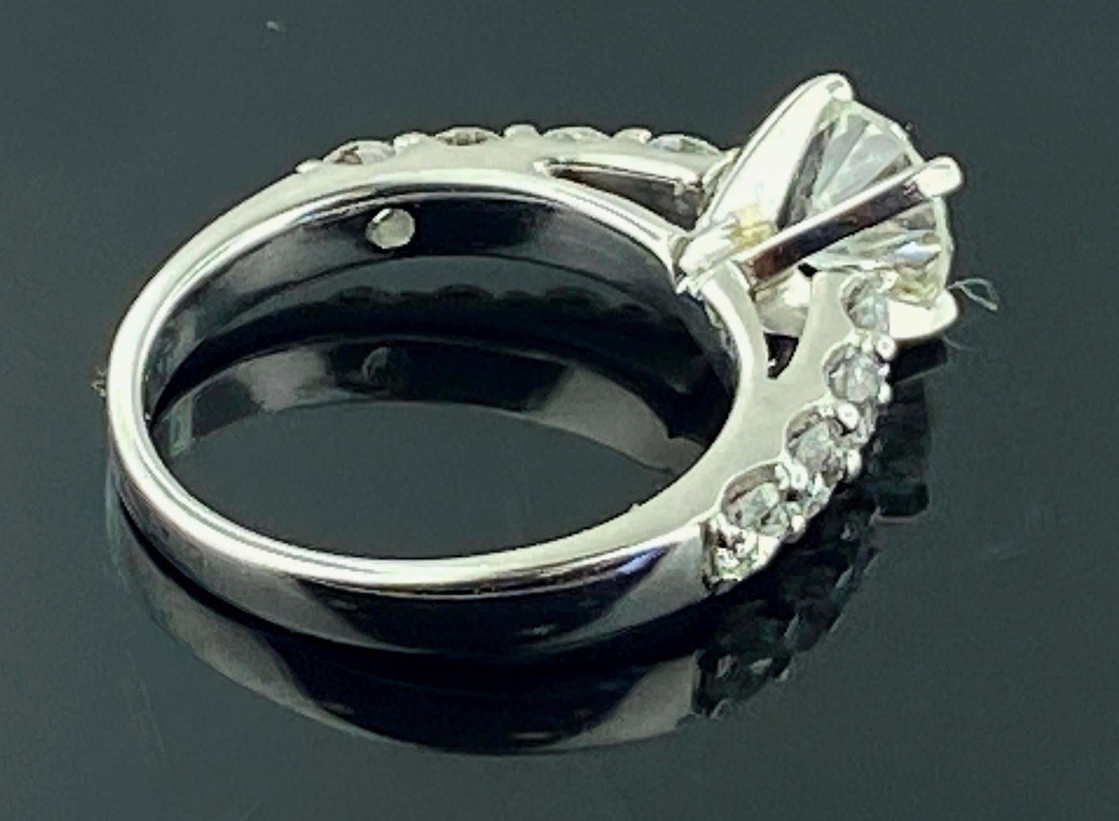 Women's or Men's 1.18 Carat Round Cut Center Diamond Engagement Ring in 14 Karat White Gold For Sale