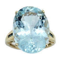 11.80 Carat Oval Brilliant Cut Aquamarine Cocktail Ring with Blue Diamonds 14K