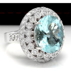 11.80 Carat Exquisite Natural Aquamarine and Diamond 14 Karat Solid Gold Ring