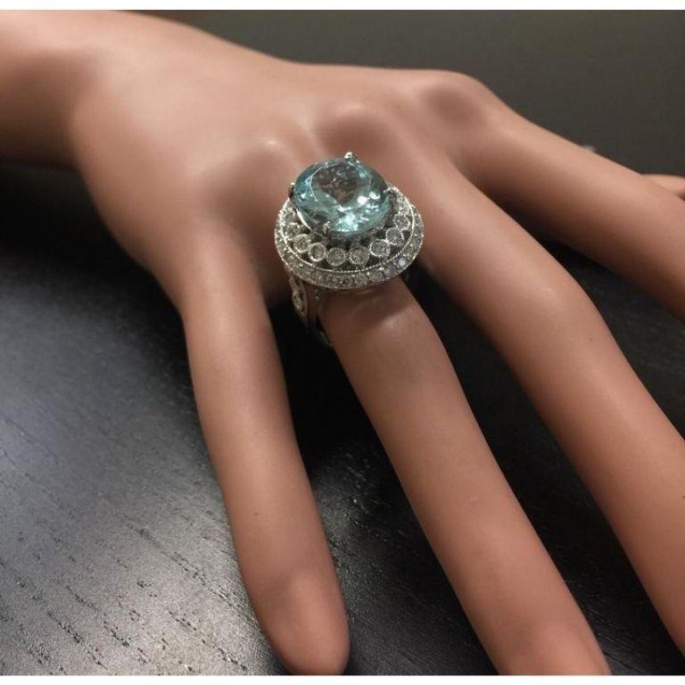 11,80 Karat exquisiter natürlicher Aquamarin und Diamant 14 Karat massiver Goldring im Angebot 3