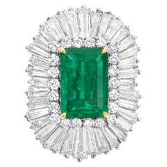 11.80 Carats Total Emerald & Diamond Cocktail Ring in White Gold & Platinum