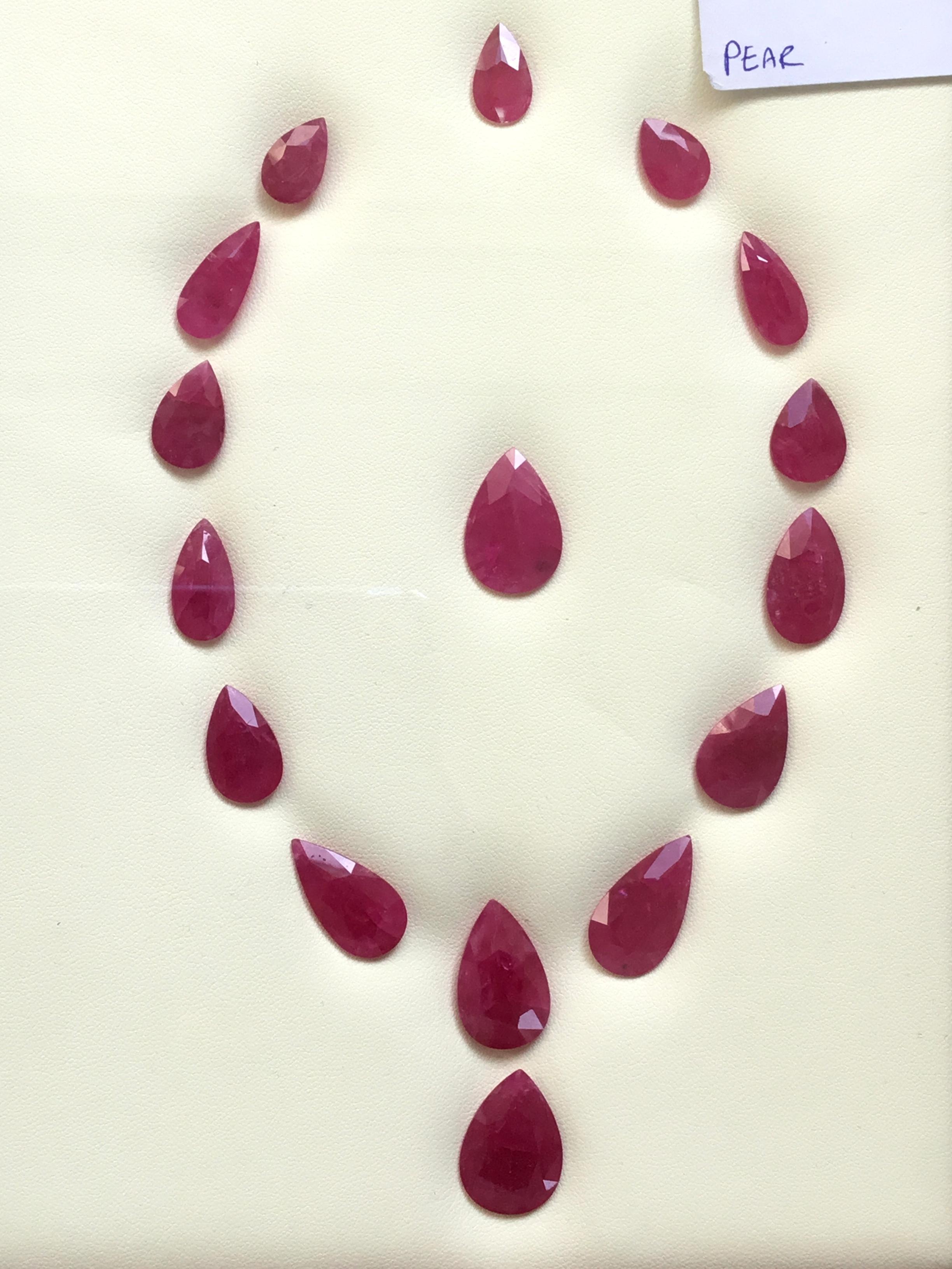Taille poire 118.36 Carats Ruby Mozambique Pear Faceted Cut stone Layout Heated Natural Gem en vente