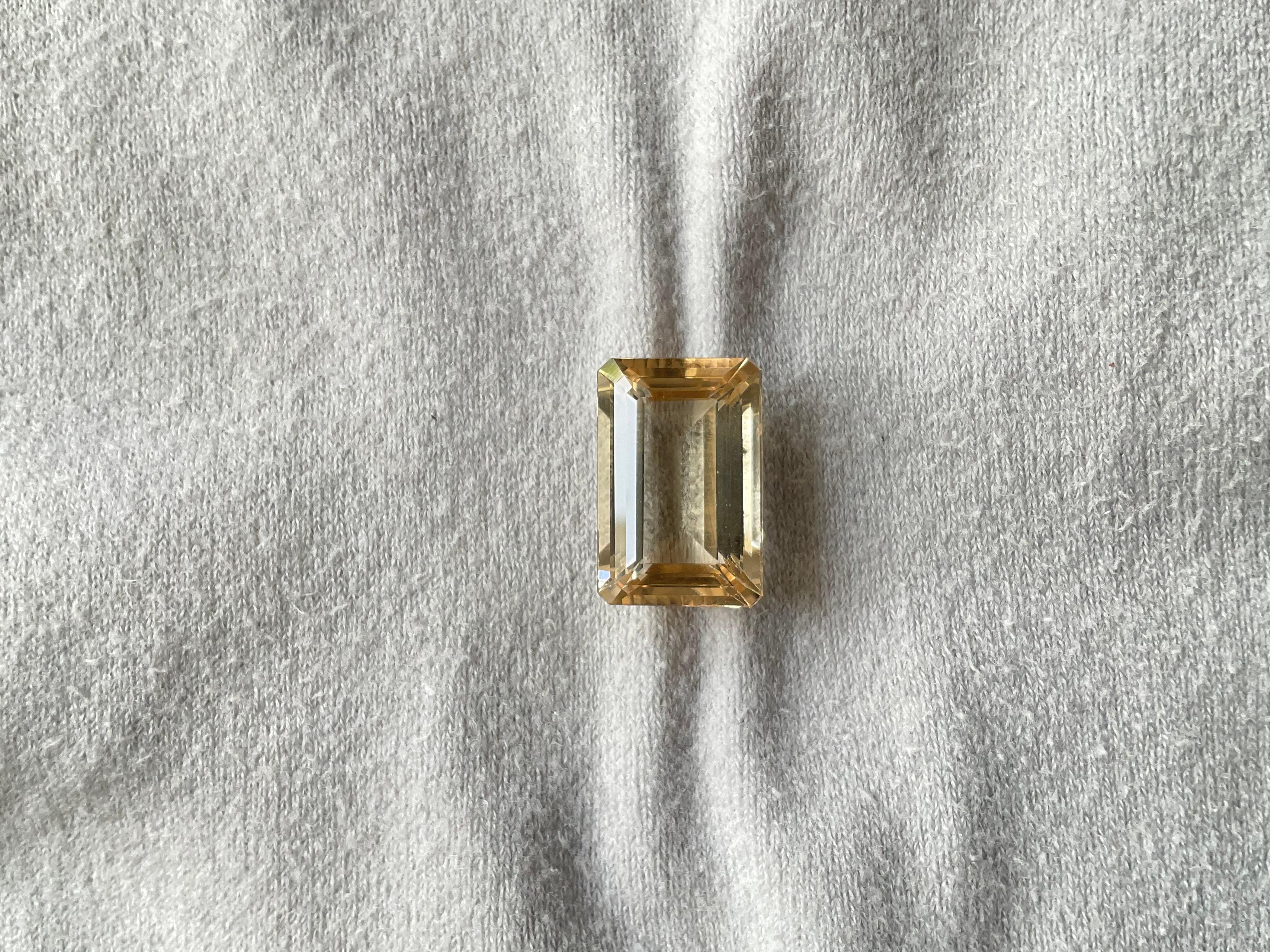 11.84 Carats Peach Tourmaline Octagon Faceted Top Quality Cut stone Natural Gem en vente 1