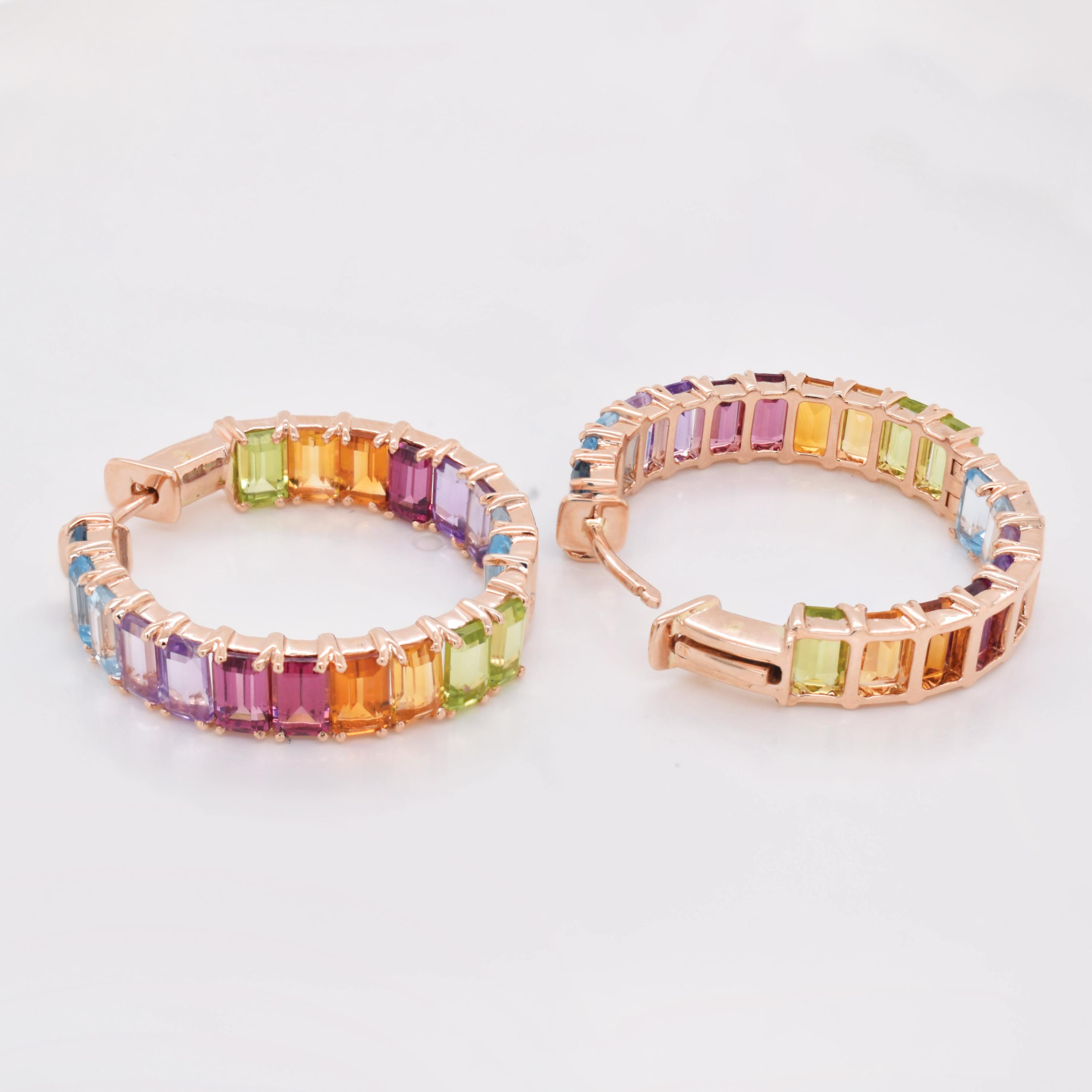 11.85 Karat Multicolor Regenbogen Edelsteine Achteck Gold Hoop Ohrringe im Zustand „Neu“ im Angebot in Jaipur, Rajasthan