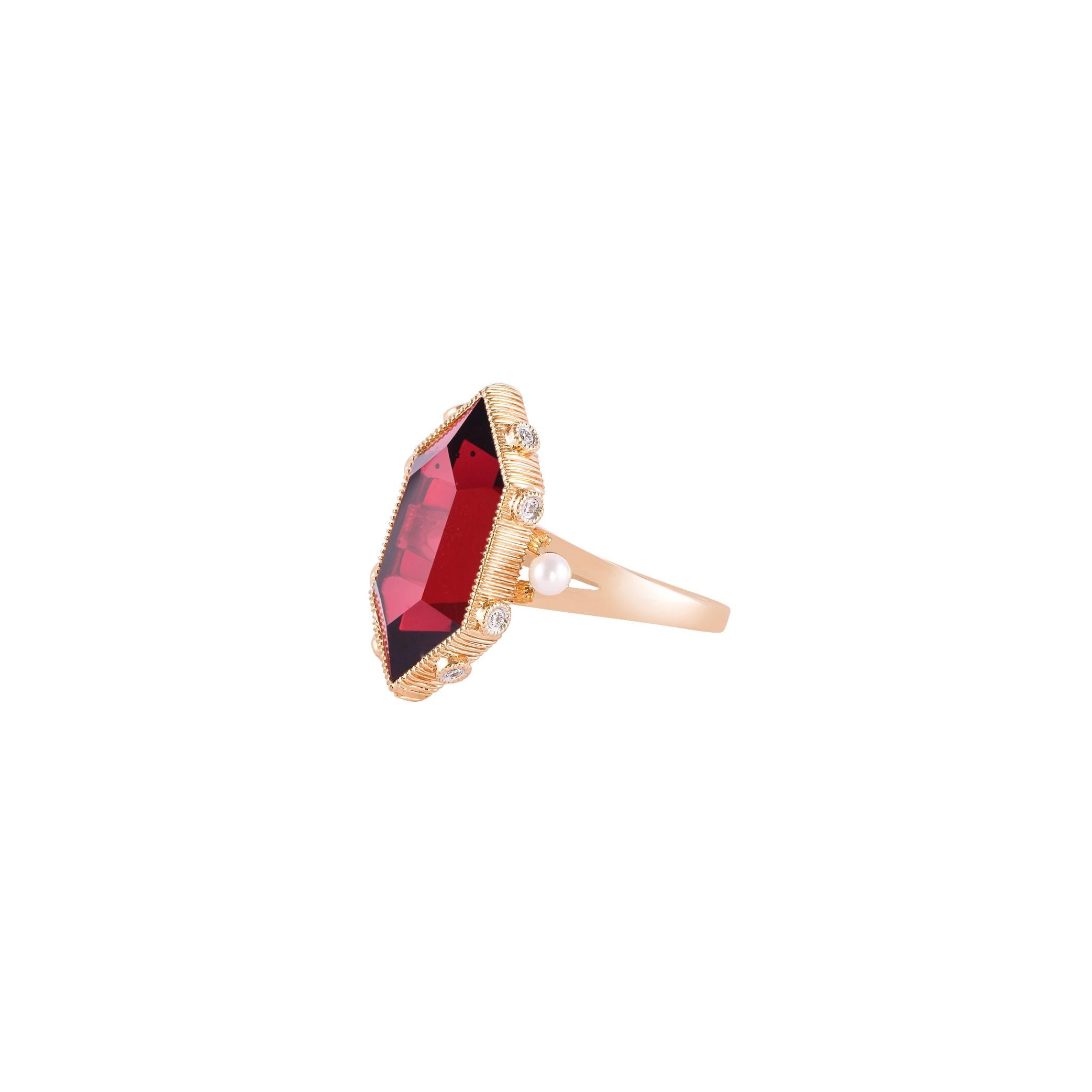 Contemporain Bague en or rose 18 carats avec grenat rouge de 11,85 carats, diamants et perles en vente