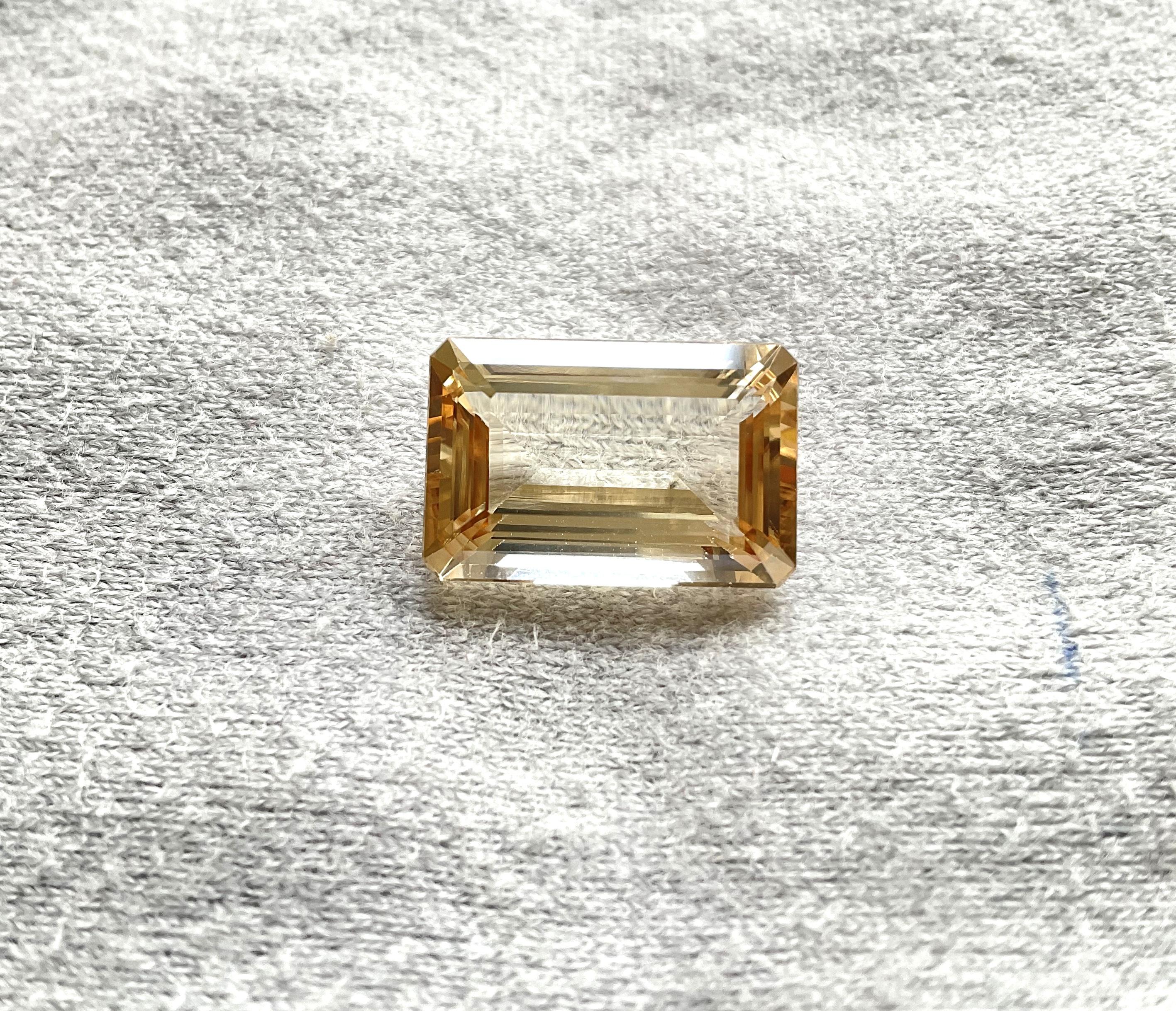 11,85 carats tourmaline champagne octogonale pierre taillée à facettes pierre naturelle Unisexe en vente