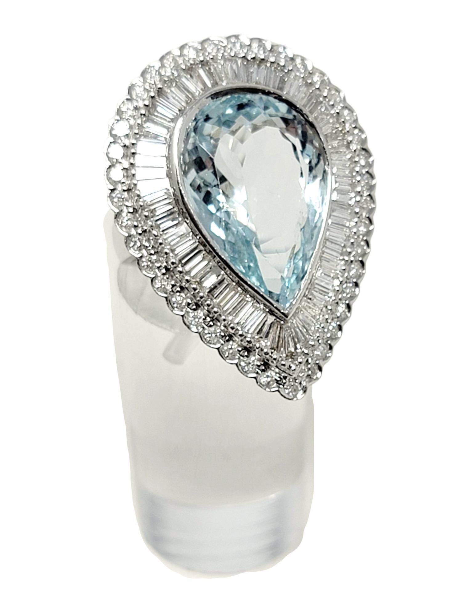 11.85 Carats Total Pear Cut Aquamarine and Diamond Cocktail Ring 18 Karat Gold For Sale 7
