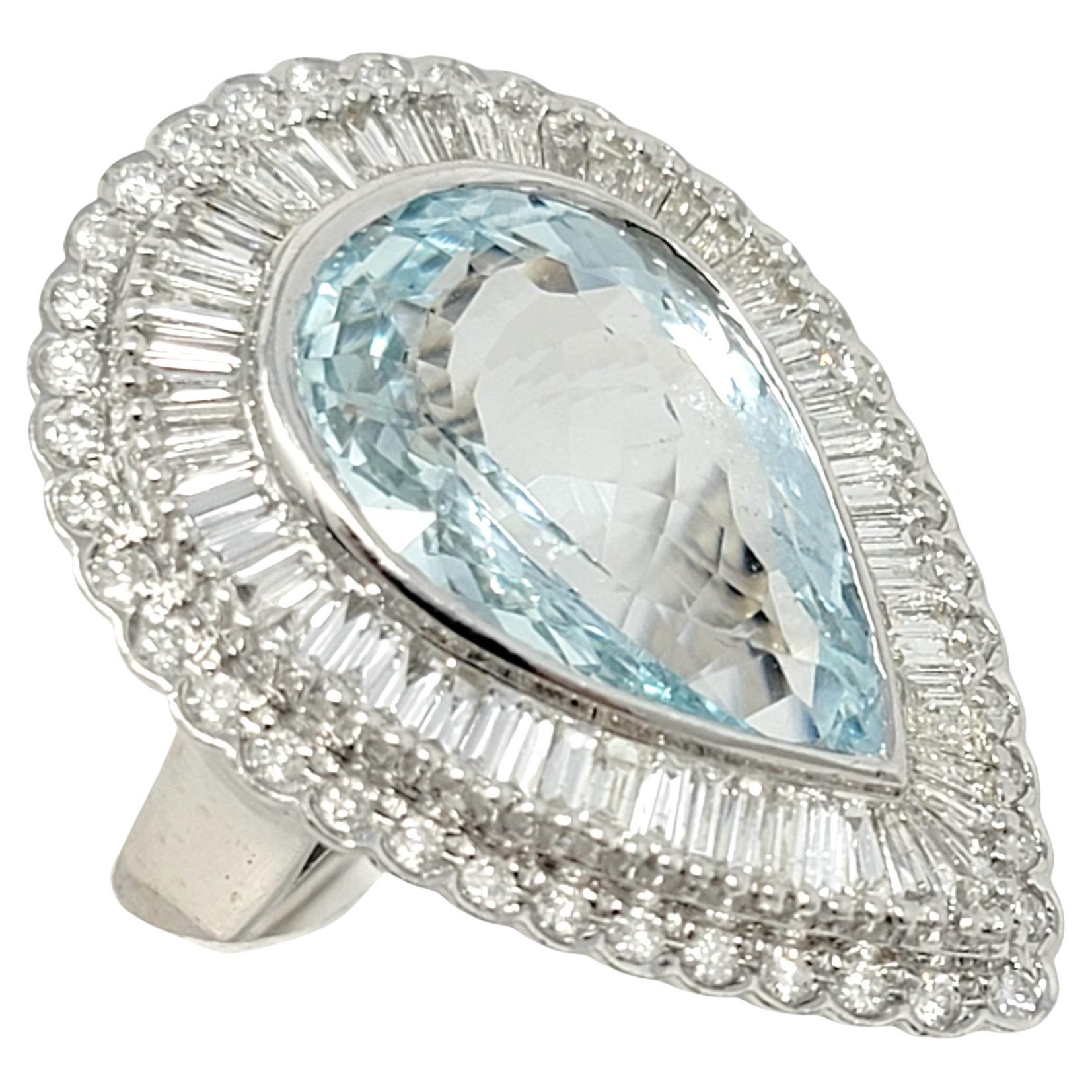 11.85 Carats Total Pear Cut Aquamarine and Diamond Cocktail Ring 18 Karat Gold For Sale