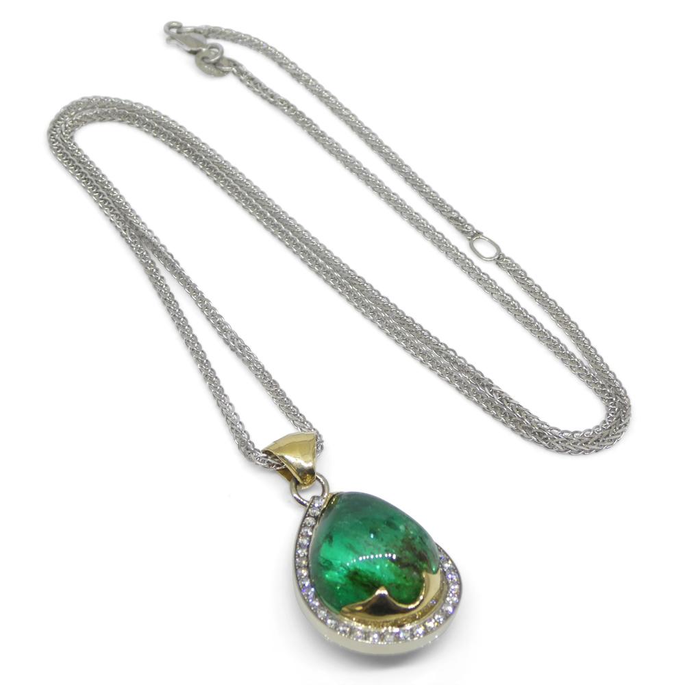 Contemporain 11.85ct émeraude poire cabochon, pendentif diamant en or blanc et jaune 14k en vente