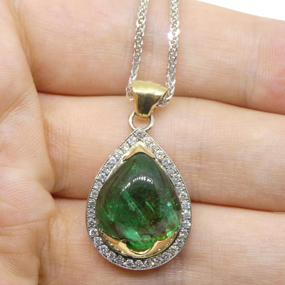 11.85ct émeraude poire cabochon, pendentif diamant en or blanc et jaune 14k Neuf - En vente à Toronto, Ontario