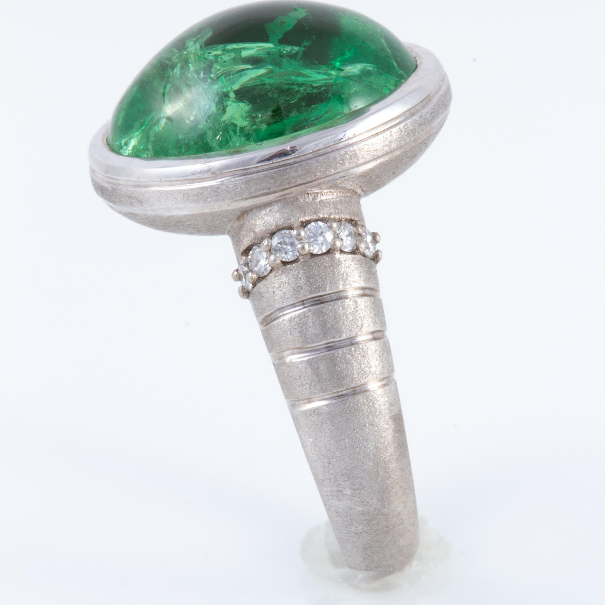 11.86 Carat Cabochon Merelani Mint Garnet Ring For Sale at 1stDibs ...