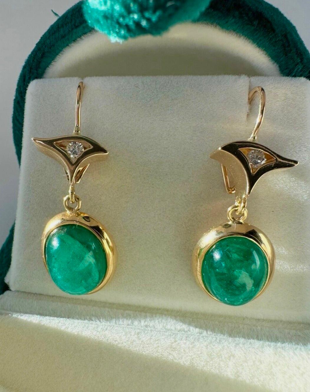 Pendientes Colgantes Cabujón Esmeralda Colombiana 11,86 Quilates Oro Amarillo 18K en venta 1