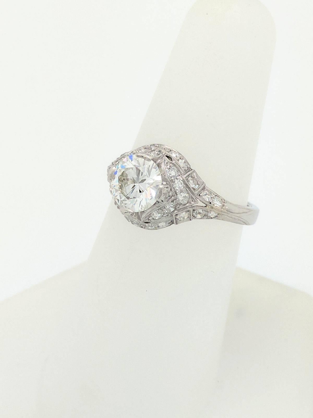1.18ct Natural Round Brilliant Cut Platinum Diamond Estate Engagement Ring SI2/H In Excellent Condition In Gainesville, FL