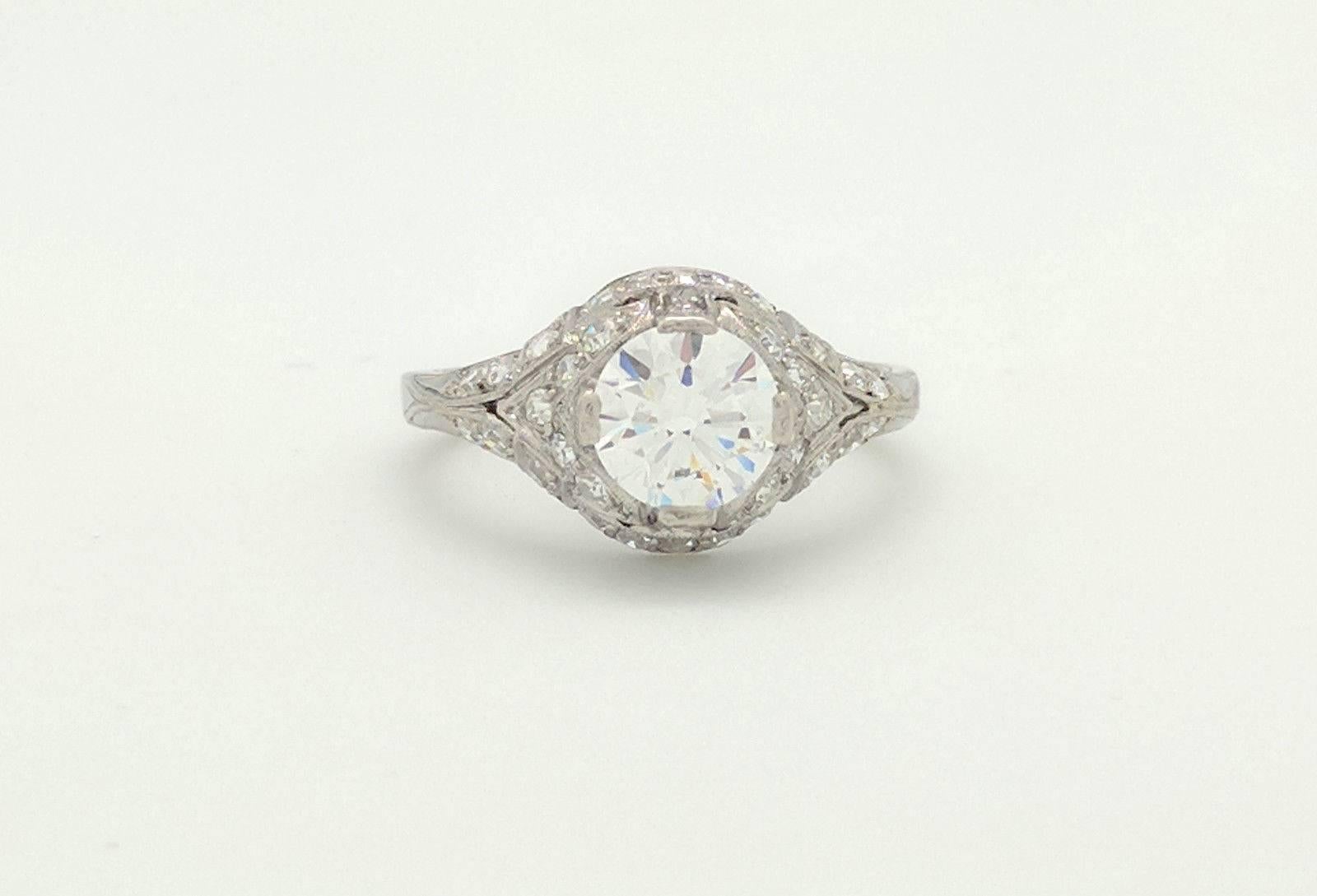 Women's 1.18ct Natural Round Brilliant Cut Platinum Diamond Estate Engagement Ring SI2/H