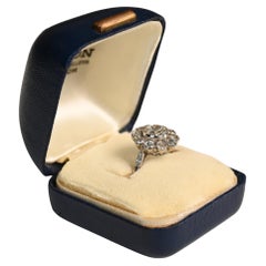 Bague halo de diamants taille européenne ancienne (environ 1,10 carat), couleur I, platine