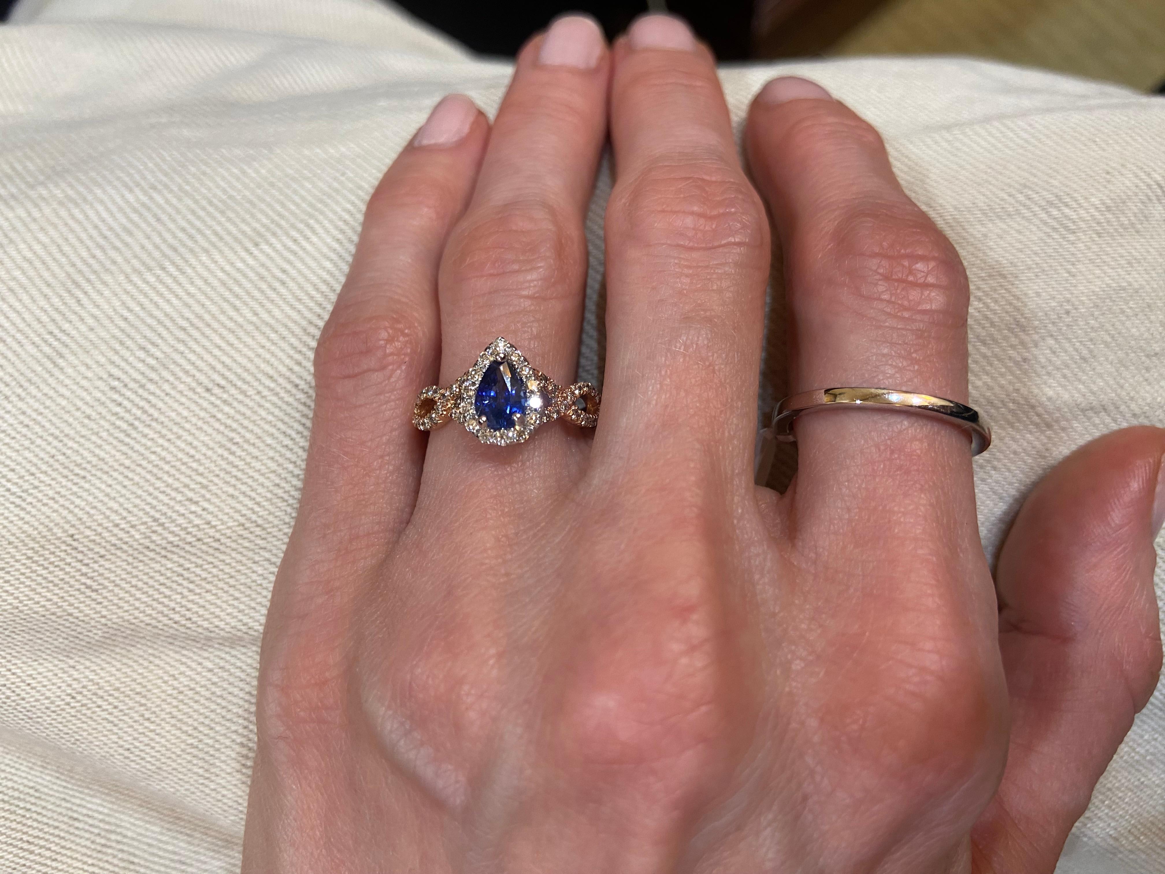 1.18ct Pear Shape Sapphire & Round Diamond Rink in 14KT White & Rose Gold In New Condition For Sale In New York, NY