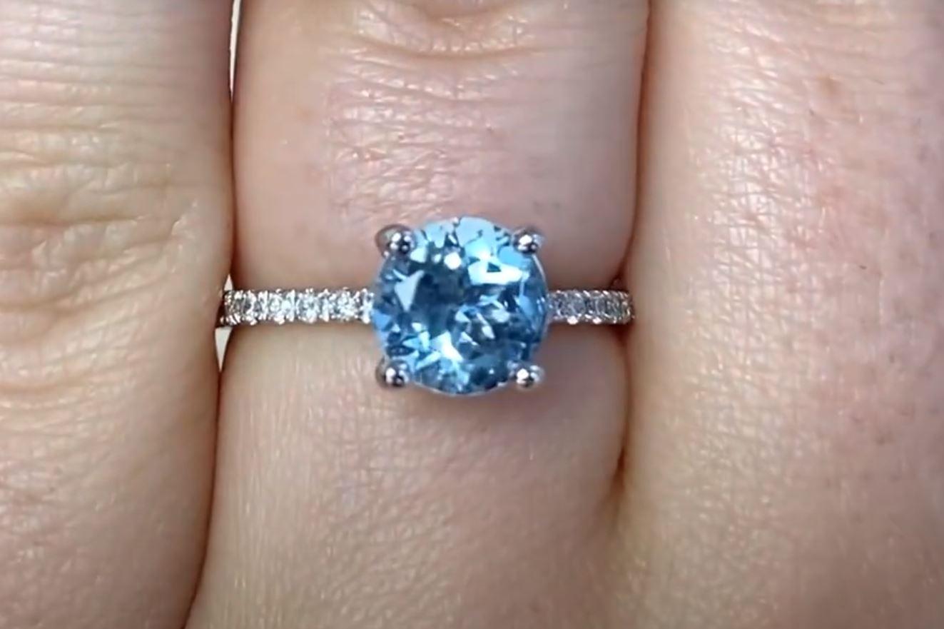 Women's 1.18ct Round Cut Aquamarine Engagement Ring, 18k White Gold For Sale