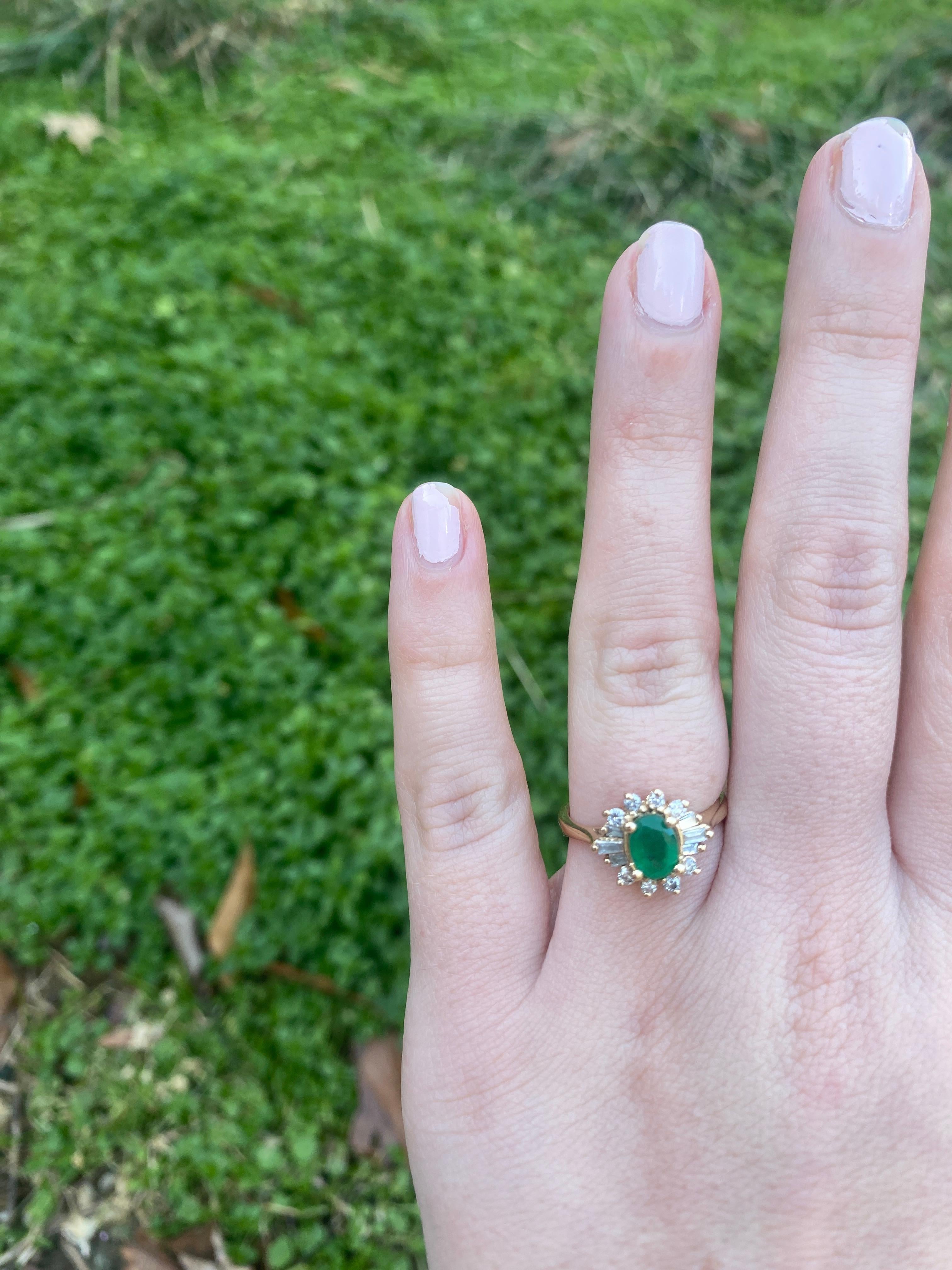 1.18ctw Emerald and Diamond Cocktail Ring, 14k Yellow Gold, Ring Size 6.5 For Sale 2