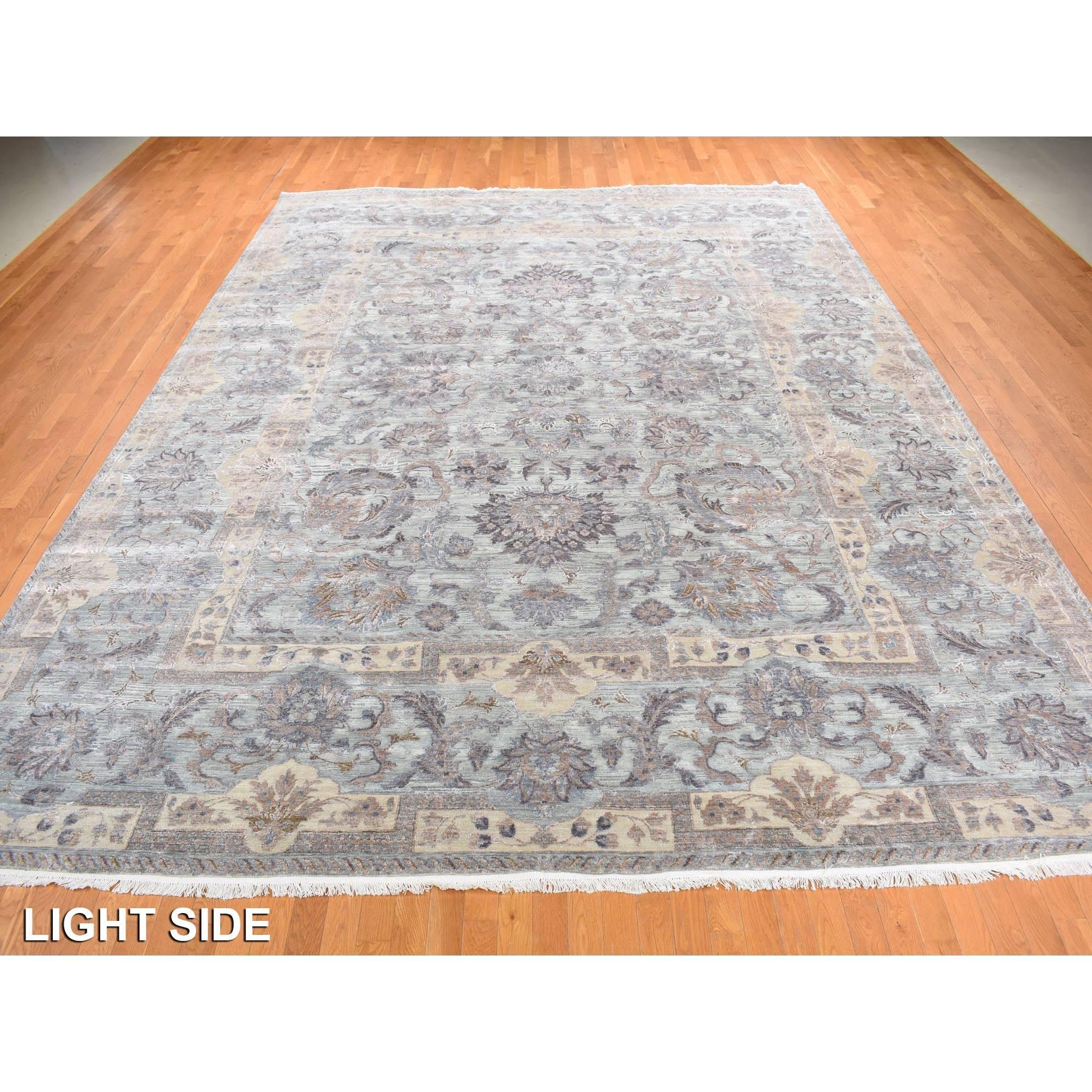 Chetwode Green, annodato a mano, pura seta con lana strutturata, design impero Mughal, tappeto orientale oversize
Materiali primari: Lana e seta
Lattice: No Pile 
altezza: 0,25 pollici
Stile: Di transizione
Colore primario: Verde
Colori secondari: