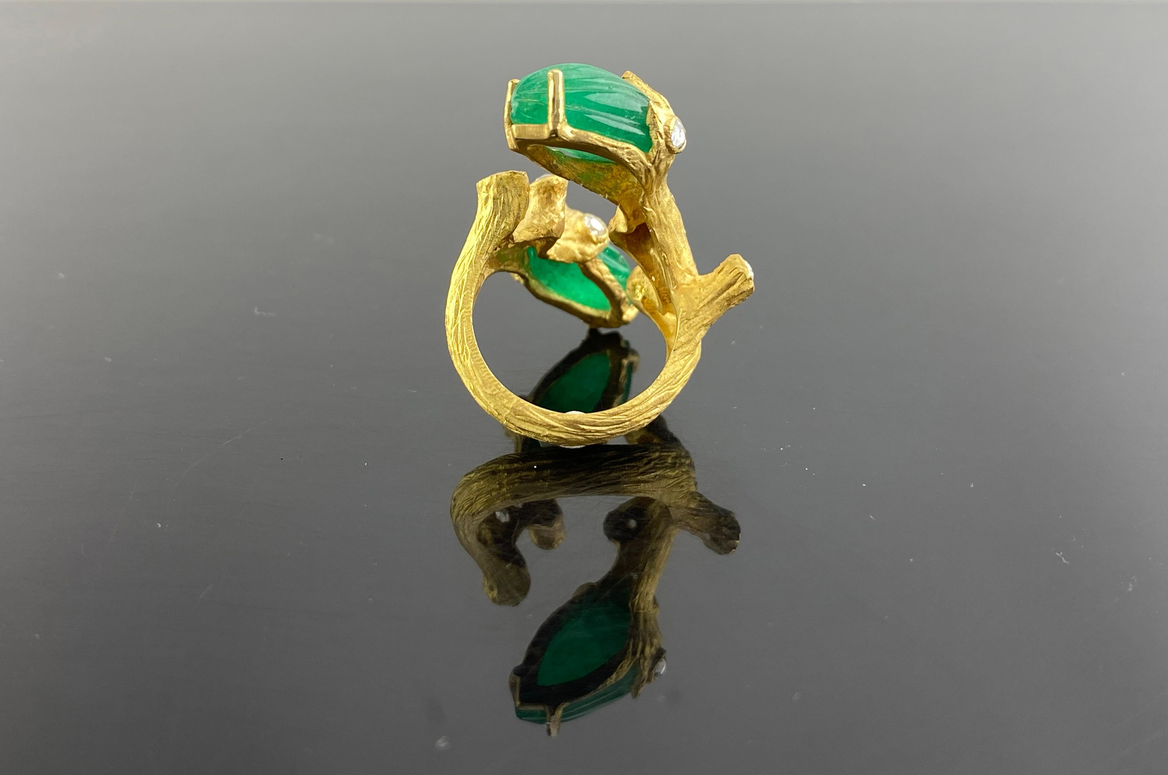 11.9 Carat Carved Colombian Emerald and Diamond Cocktail Ring In New Condition For Sale In Bangkok, Thailand
