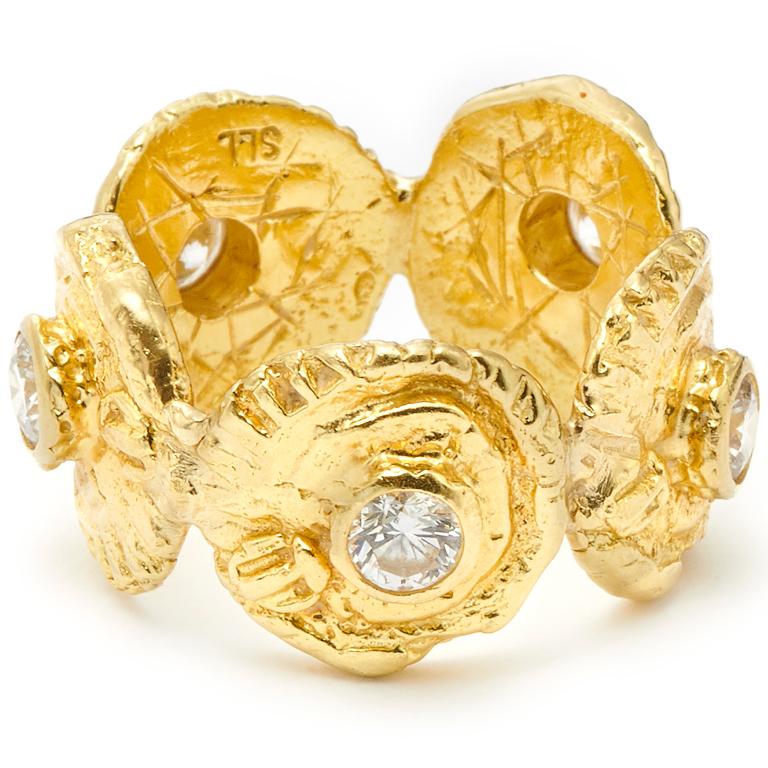 Susan Lister Locke The Minou Ring Set with 1.19 Carat Diamonds in 18 Karat Gold In New Condition For Sale In Nantucket, MA
