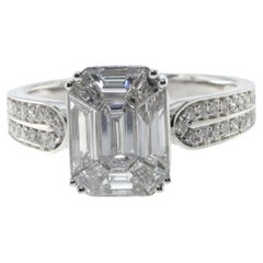 Bague en or blanc 18 carats sertie de diamants de 1,19 carat